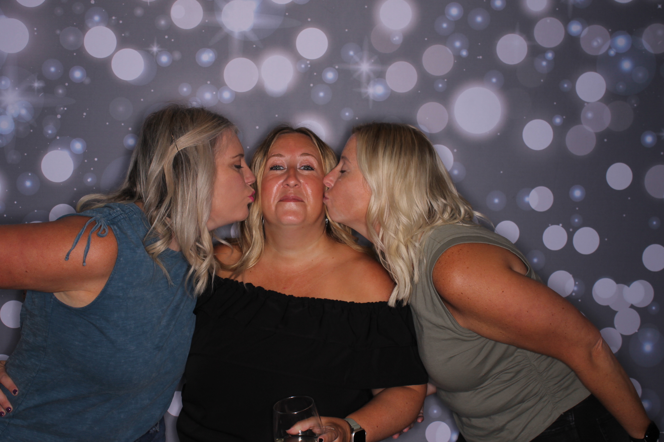 Carries 40th Birthday | View more photos from the event at gallery.photoboothcincy.com/u/PhotoBoothCincy/Carries-40th-Birthday