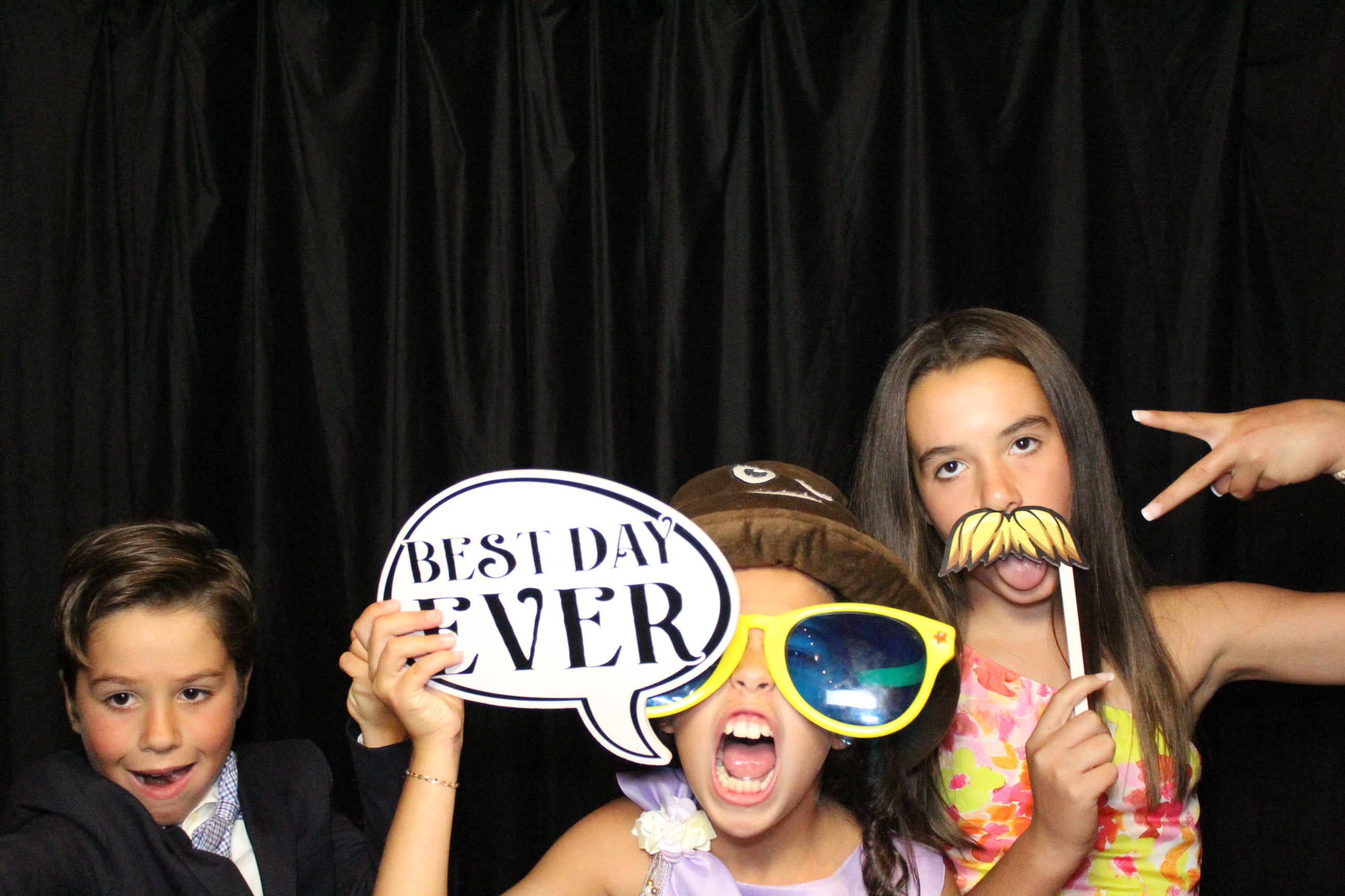 Cayden & Delaney | View more photos from the event at gallery.photoboothcincy.com/u/PhotoBoothCincy/Cayden-Delaney