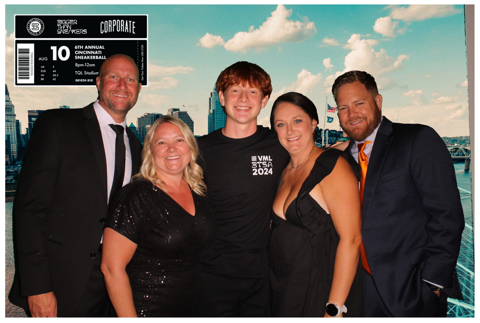 Cincinnati Sneaker Ball | View more photos from the event at gallery.photoboothcincy.com/u/PhotoBoothCincy/Cincinnati-Sneaker-Ball