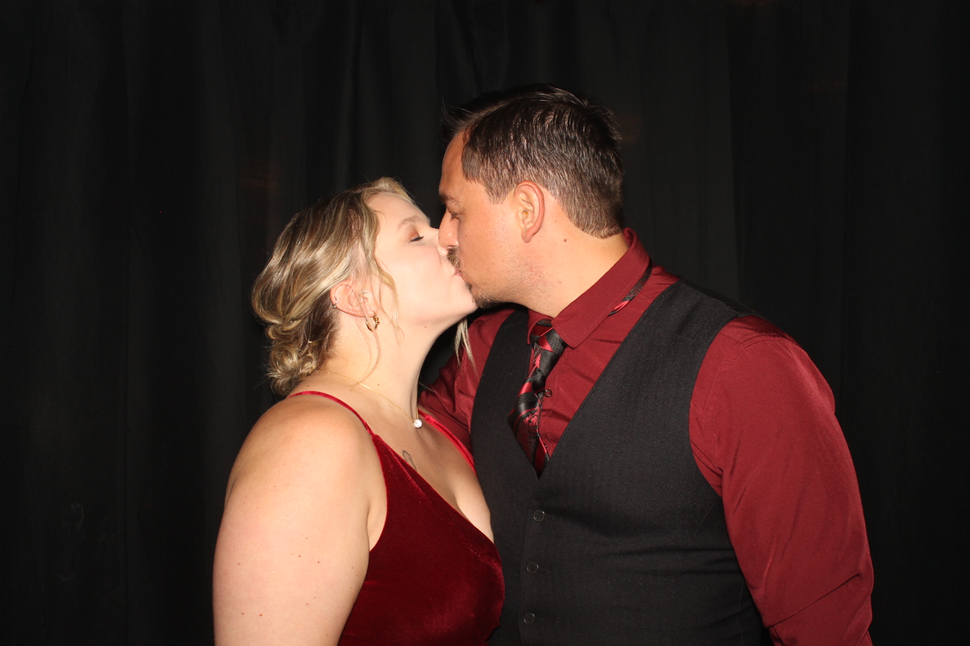 Cody & Amy Saraco-Polner  | View more photos from the event at gallery.photoboothcincy.com/u/PhotoBoothCincy/Cody-Amy-Saraco-Polner