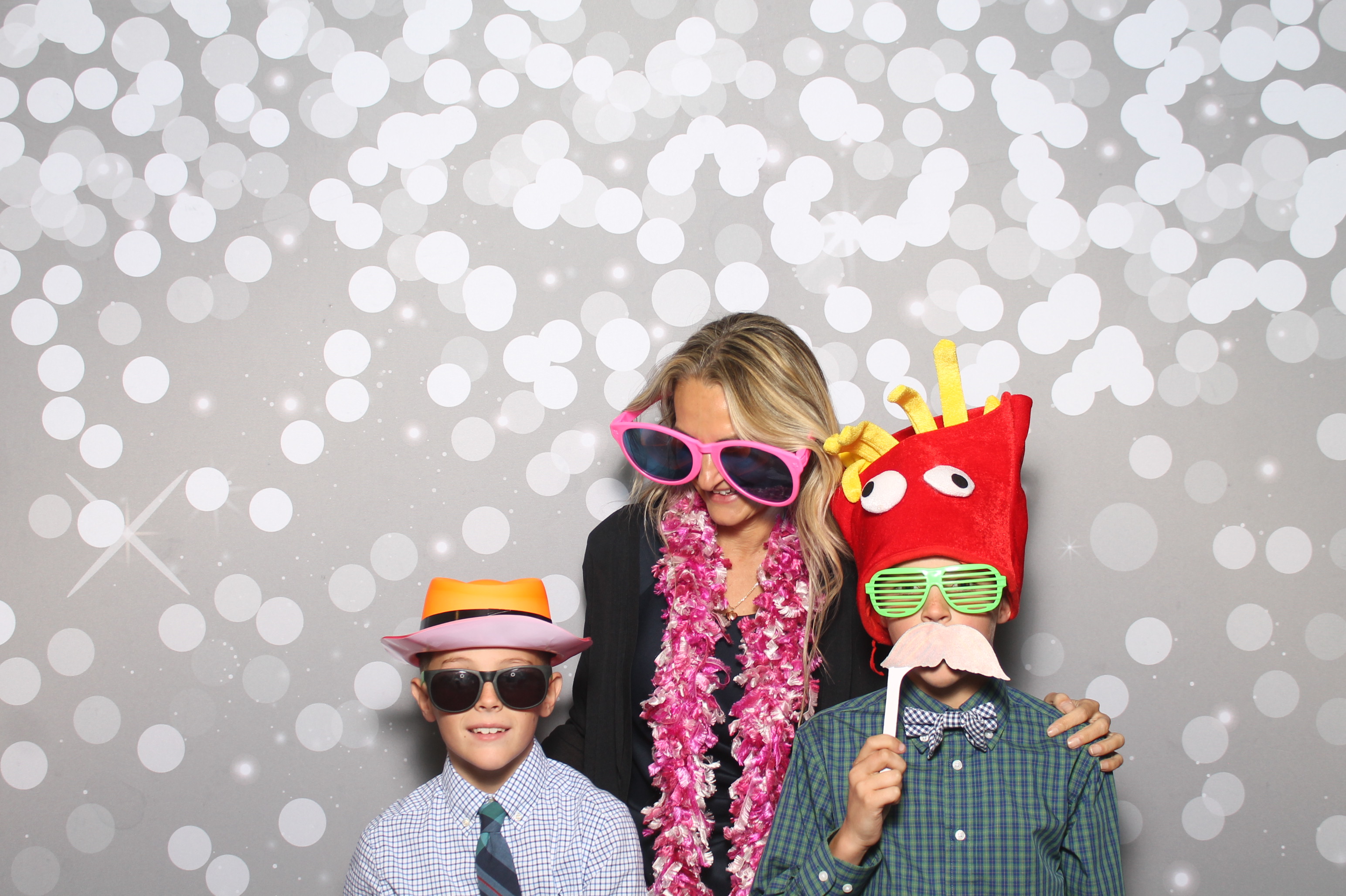 Colleen Gray Reception  | View more photos from the event at gallery.photoboothcincy.com/u/PhotoBoothCincy/Colleen-Gray-Reception