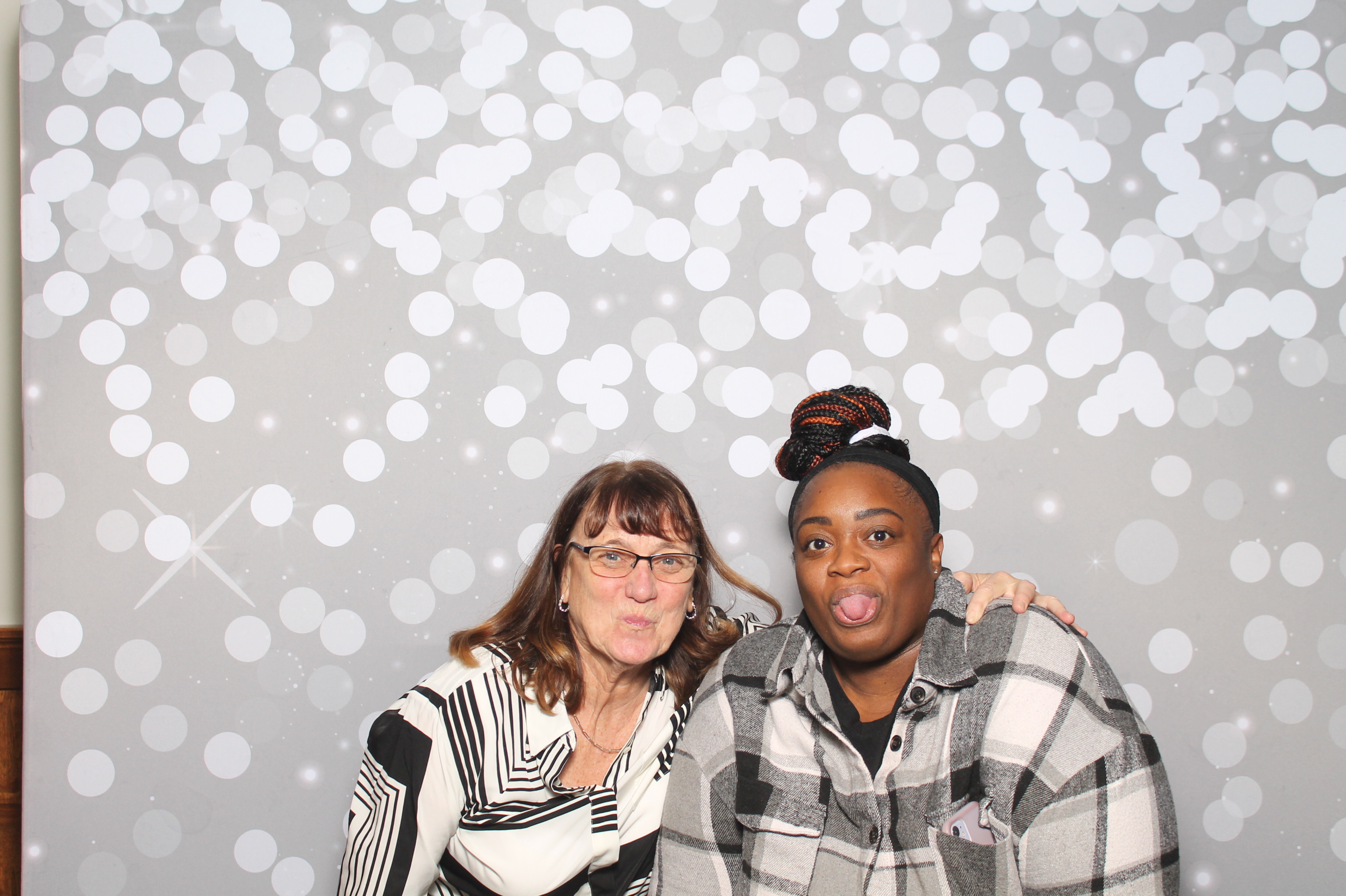 Colleen Gray Reception  | View more photos from the event at gallery.photoboothcincy.com/u/PhotoBoothCincy/Colleen-Gray-Reception