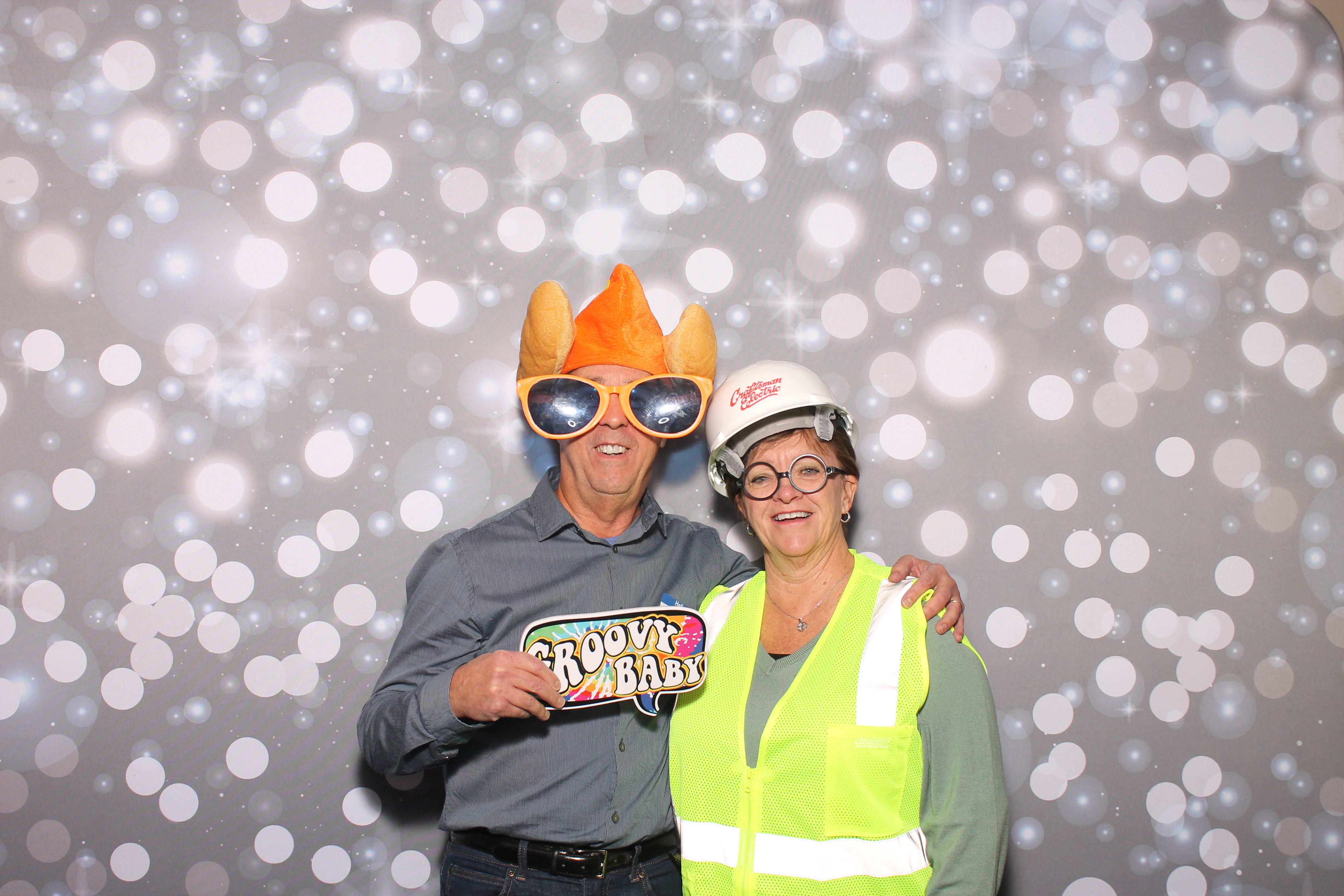 Craftsman Electric Christmas Party | View more photos from the event at gallery.photoboothcincy.com/u/PhotoBoothCincy/Craftsman-Electric-Christmas-Party