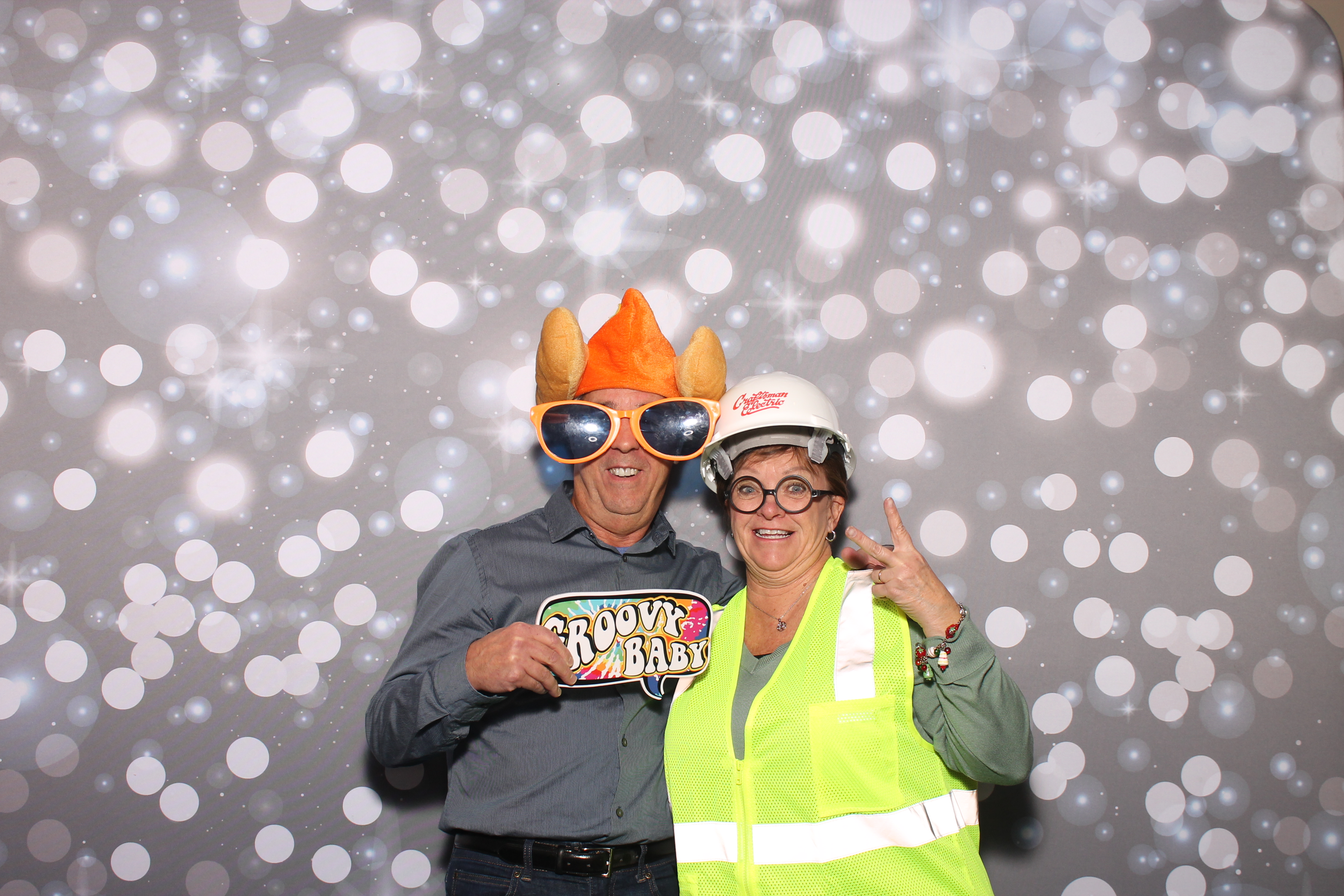 Craftsman Electric Christmas Party | View more photos from the event at gallery.photoboothcincy.com/u/PhotoBoothCincy/Craftsman-Electric-Christmas-Party