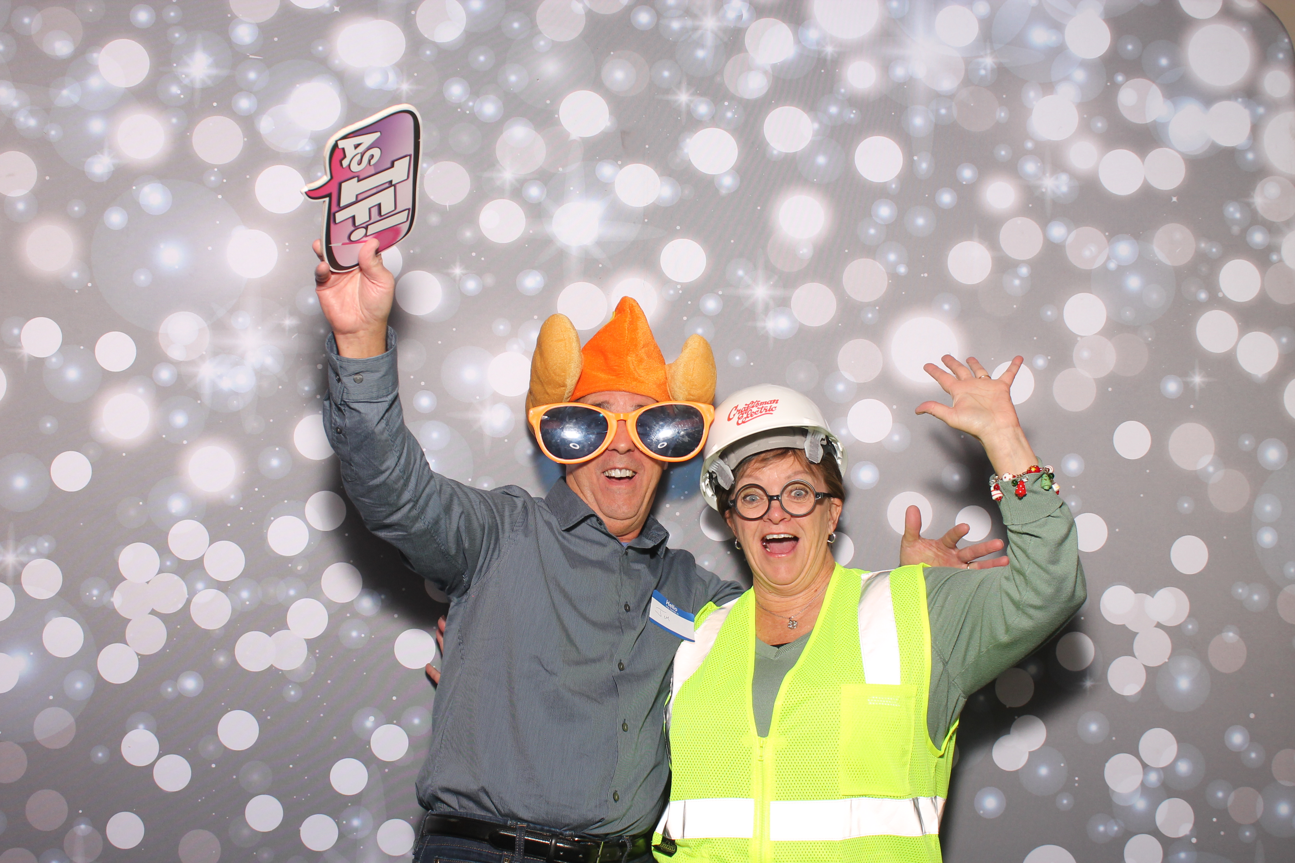 Craftsman Electric Christmas Party | View more photos from the event at gallery.photoboothcincy.com/u/PhotoBoothCincy/Craftsman-Electric-Christmas-Party