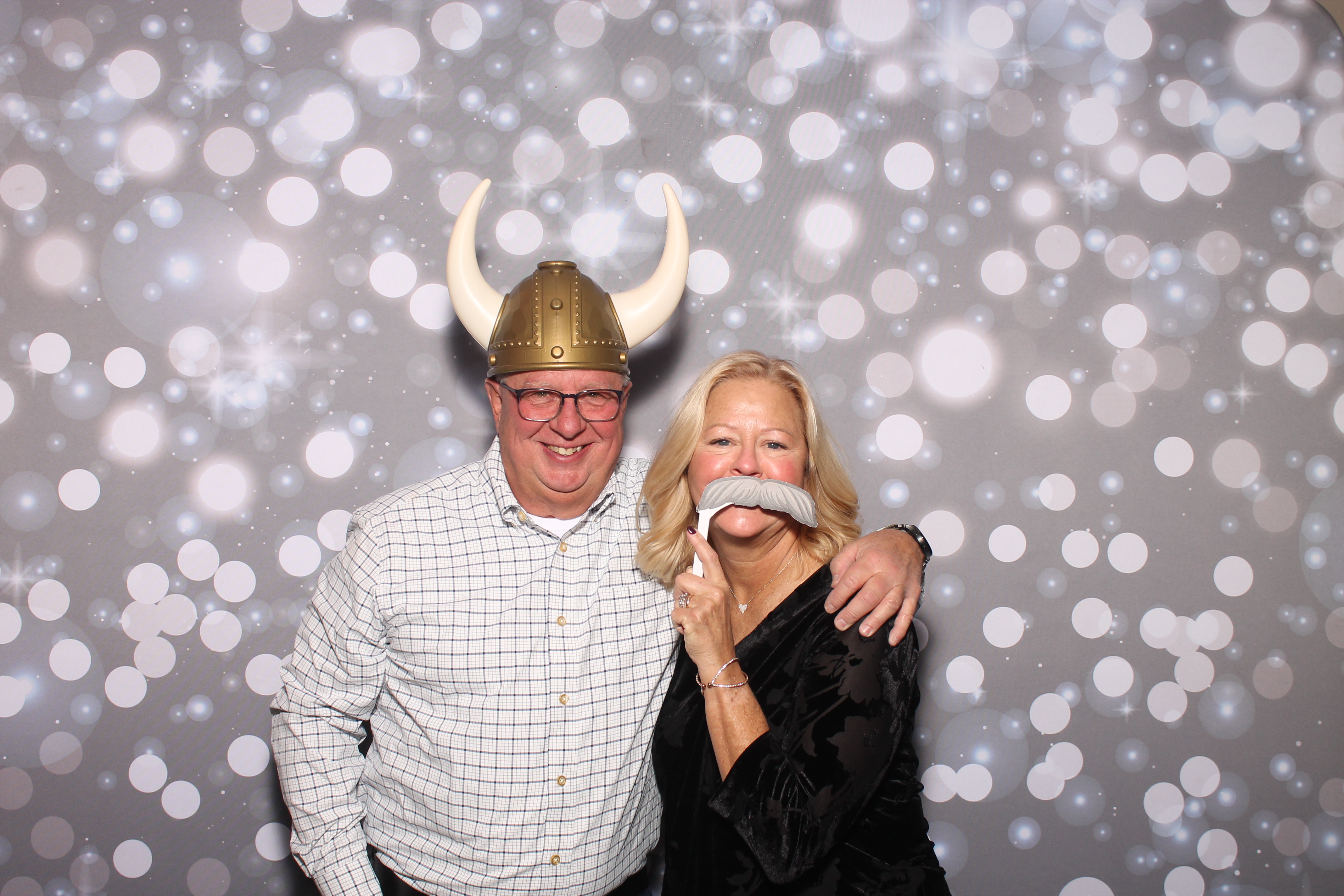 Craftsman Electric Christmas Party | View more photos from the event at gallery.photoboothcincy.com/u/PhotoBoothCincy/Craftsman-Electric-Christmas-Party