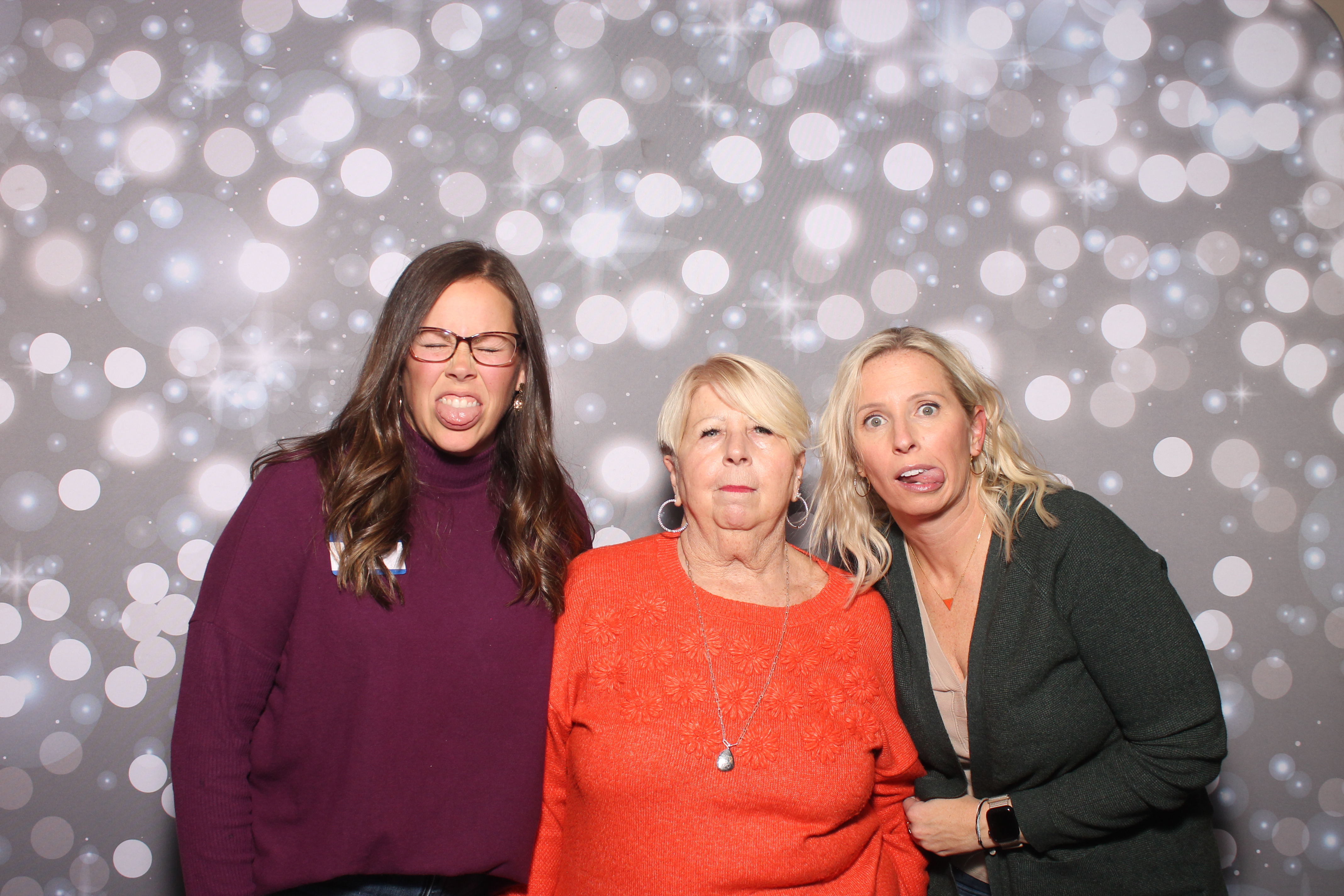 Craftsman Electric Christmas Party | View more photos from the event at gallery.photoboothcincy.com/u/PhotoBoothCincy/Craftsman-Electric-Christmas-Party