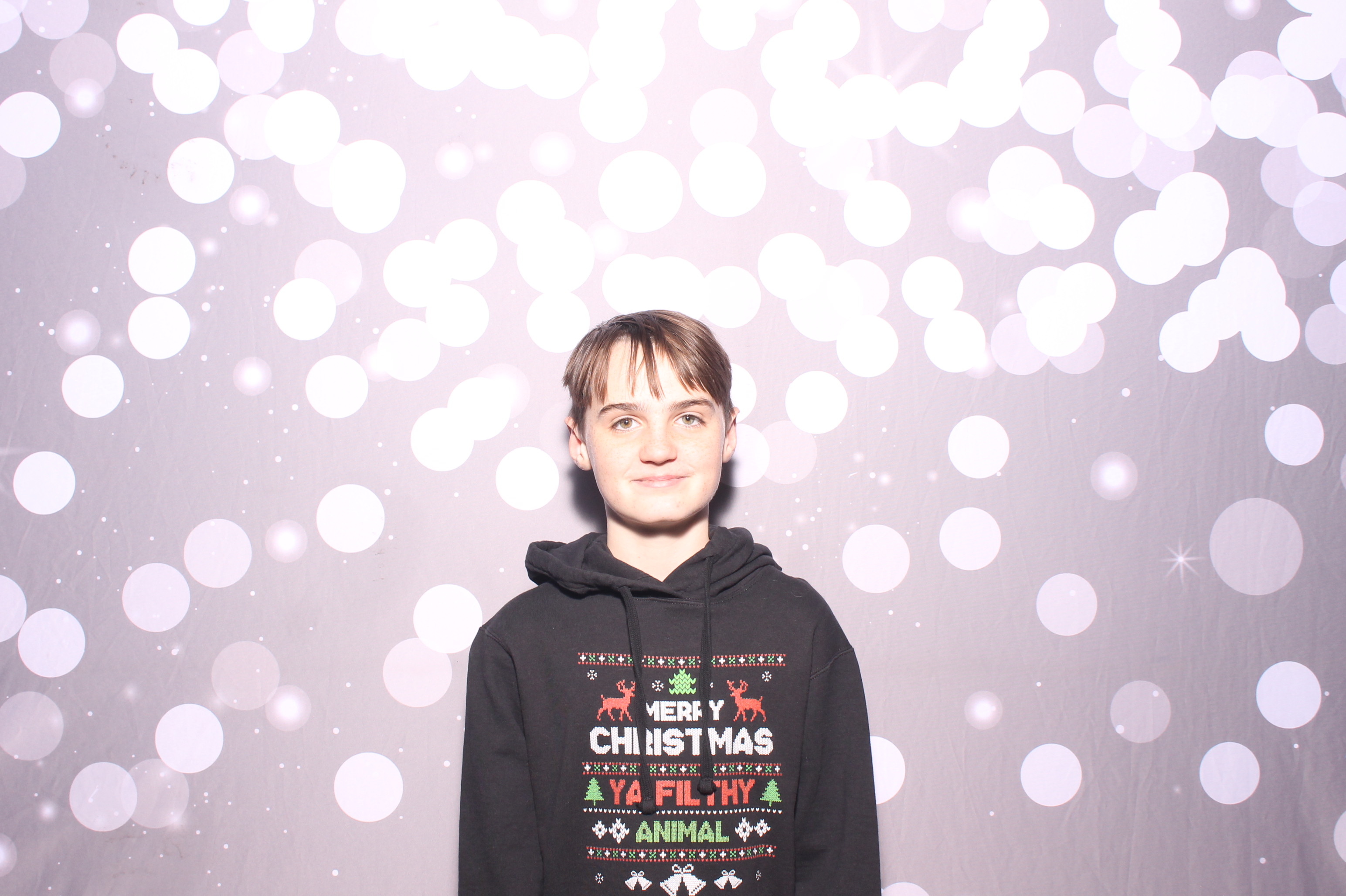 Crossroads Mason - Friendmas! | View more photos from the event at gallery.photoboothcincy.com/u/PhotoBoothCincy/Crossroads-Mason-Friendmas