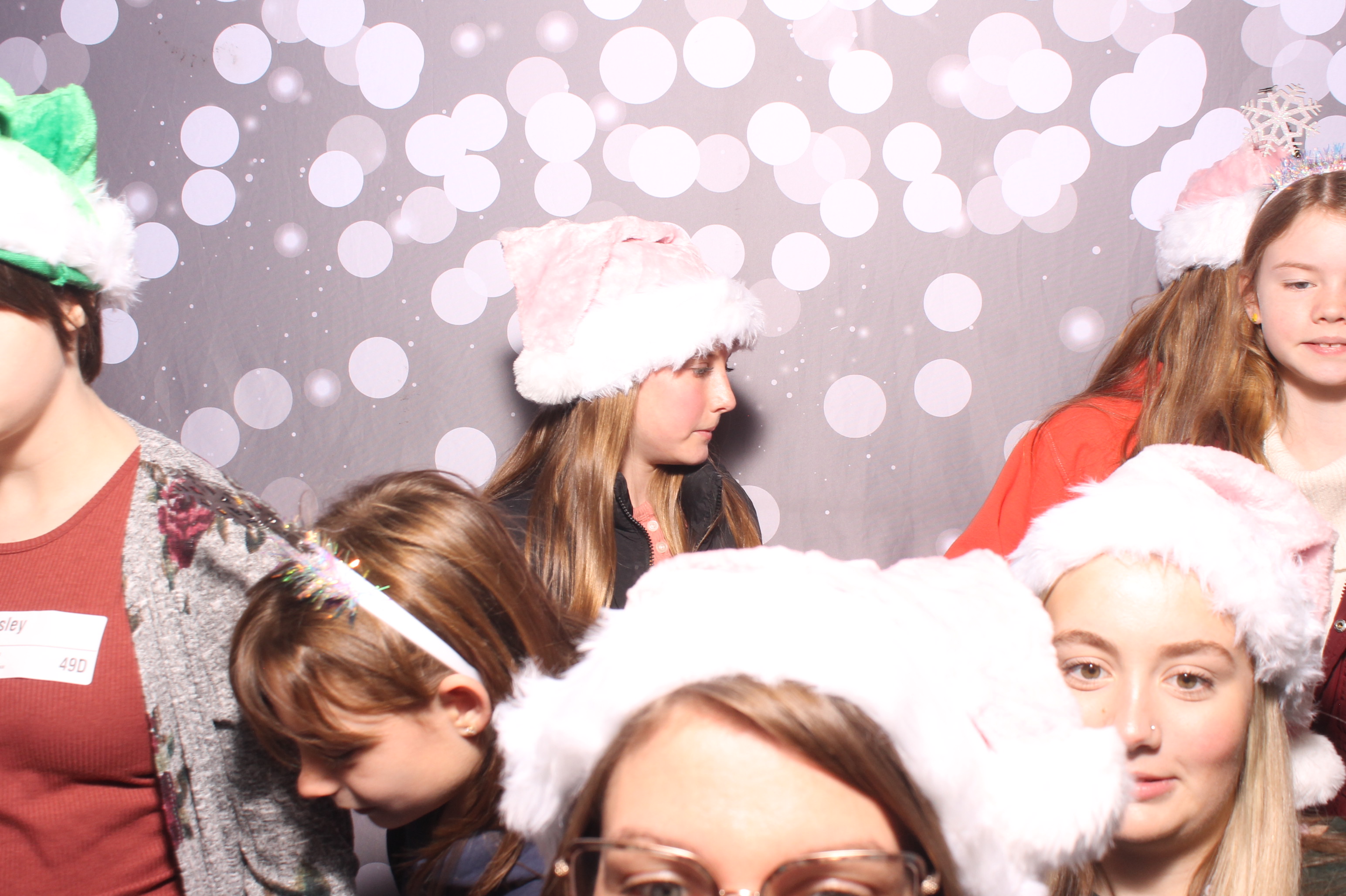 Crossroads Mason - Friendmas! | View more photos from the event at gallery.photoboothcincy.com/u/PhotoBoothCincy/Crossroads-Mason-Friendmas