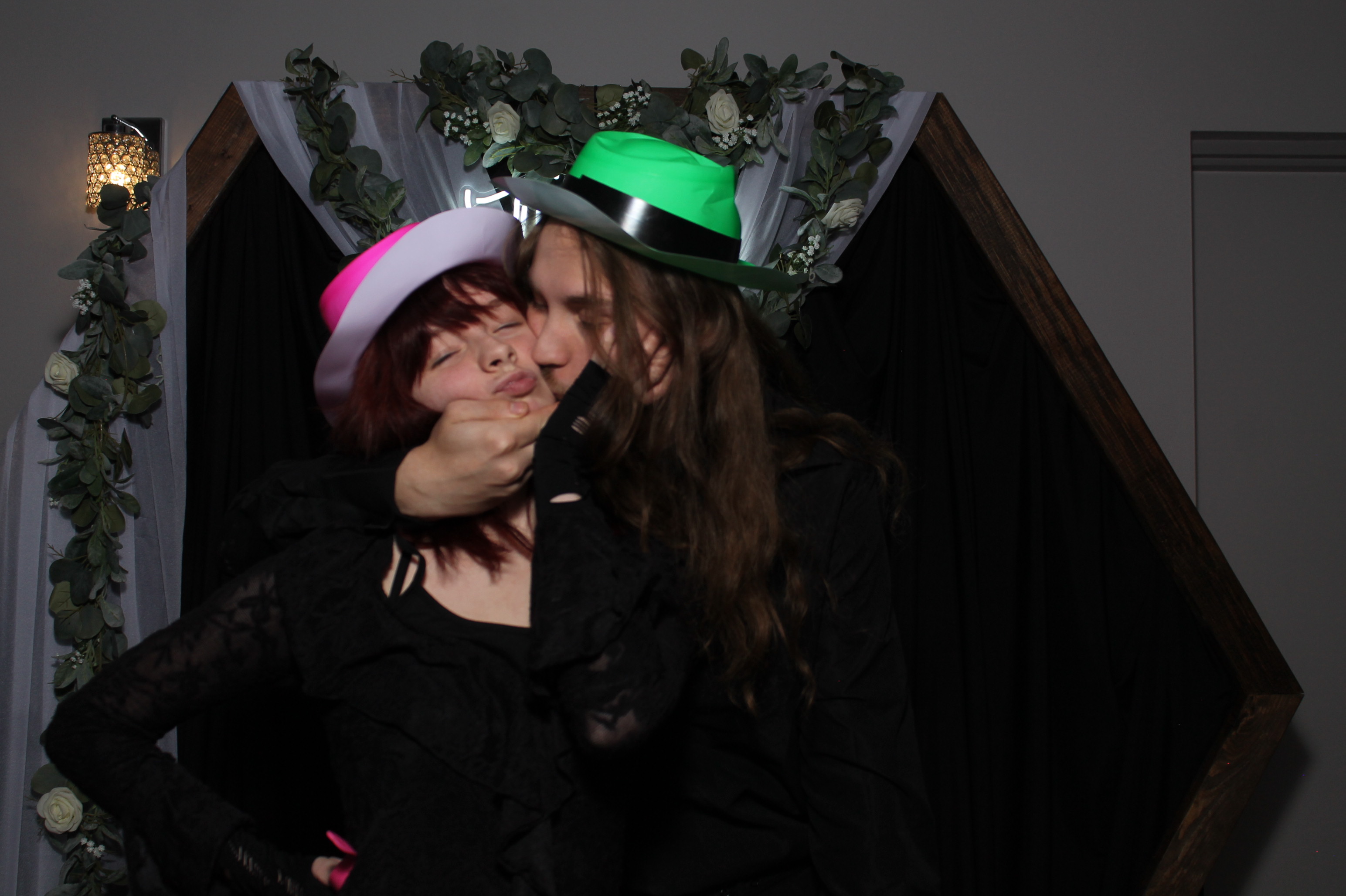 Danielle & Gavin | View more photos from the event at gallery.photoboothcincy.com/u/PhotoBoothCincy/Danielle-Gavin