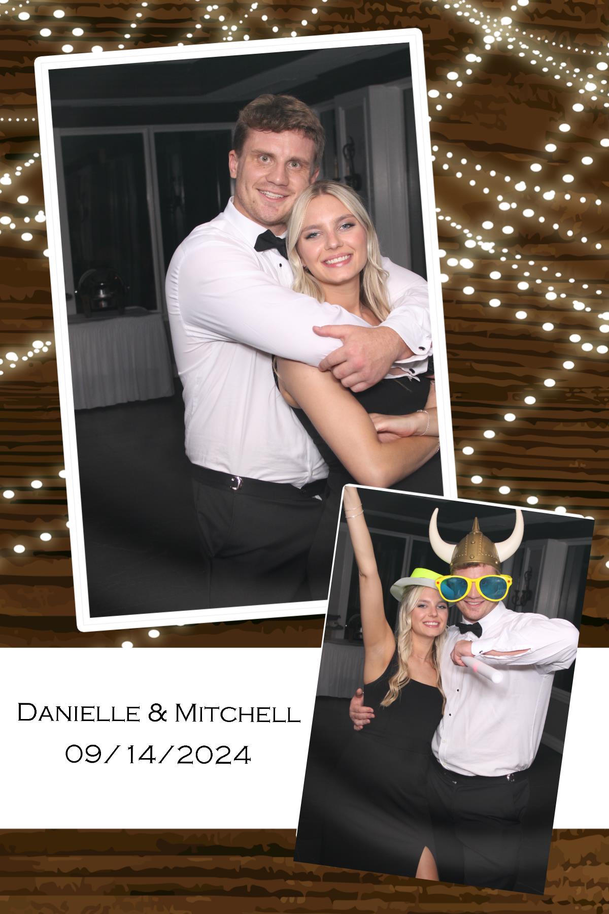 Danielle & Mitchell Eglar | View more photos from the event at gallery.photoboothcincy.com/u/PhotoBoothCincy/Danielle-Mitchell-Eglar