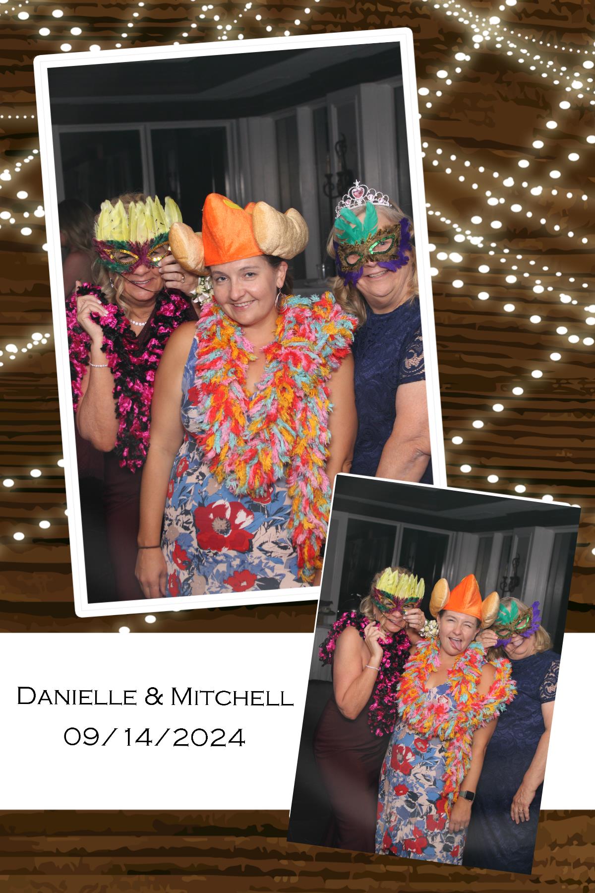 Danielle & Mitchell Eglar | View more photos from the event at gallery.photoboothcincy.com/u/PhotoBoothCincy/Danielle-Mitchell-Eglar