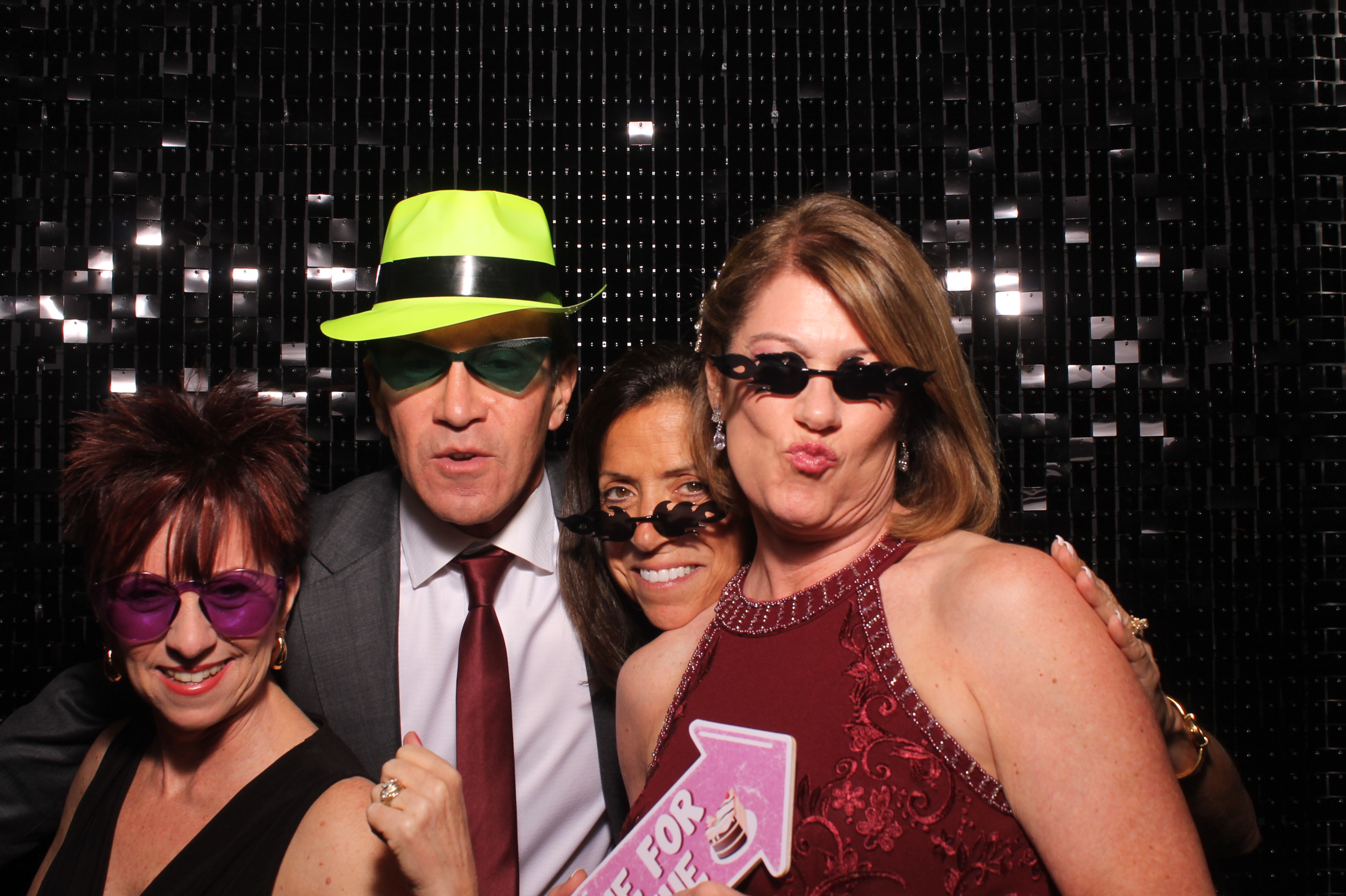 Dardaris/Buckner Wedding  | View more photos from the event at gallery.photoboothcincy.com/u/PhotoBoothCincy/DardarisBuckner-Wedding