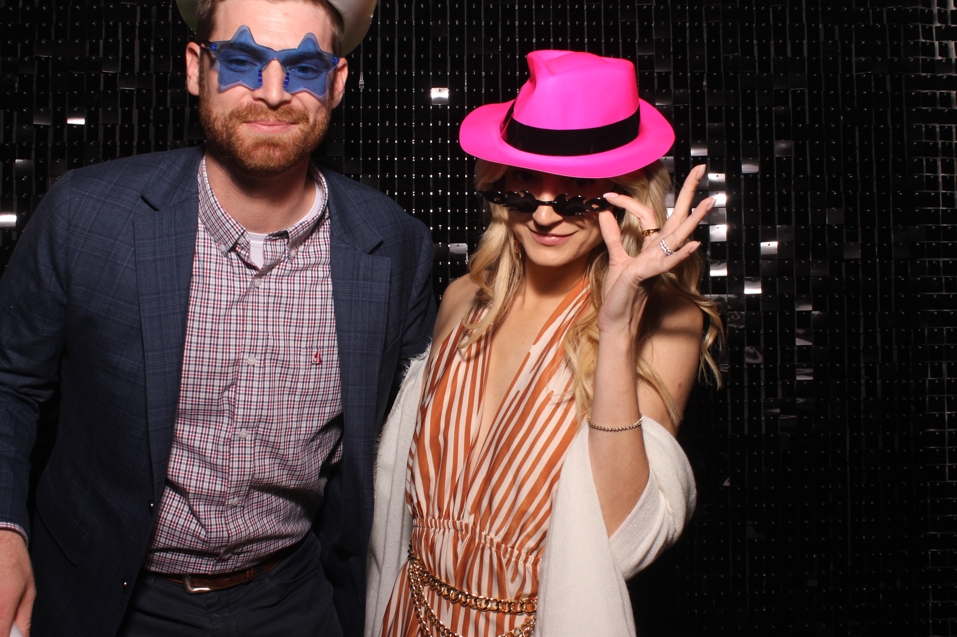 Dardaris/Buckner Wedding  | View more photos from the event at gallery.photoboothcincy.com/u/PhotoBoothCincy/DardarisBuckner-Wedding