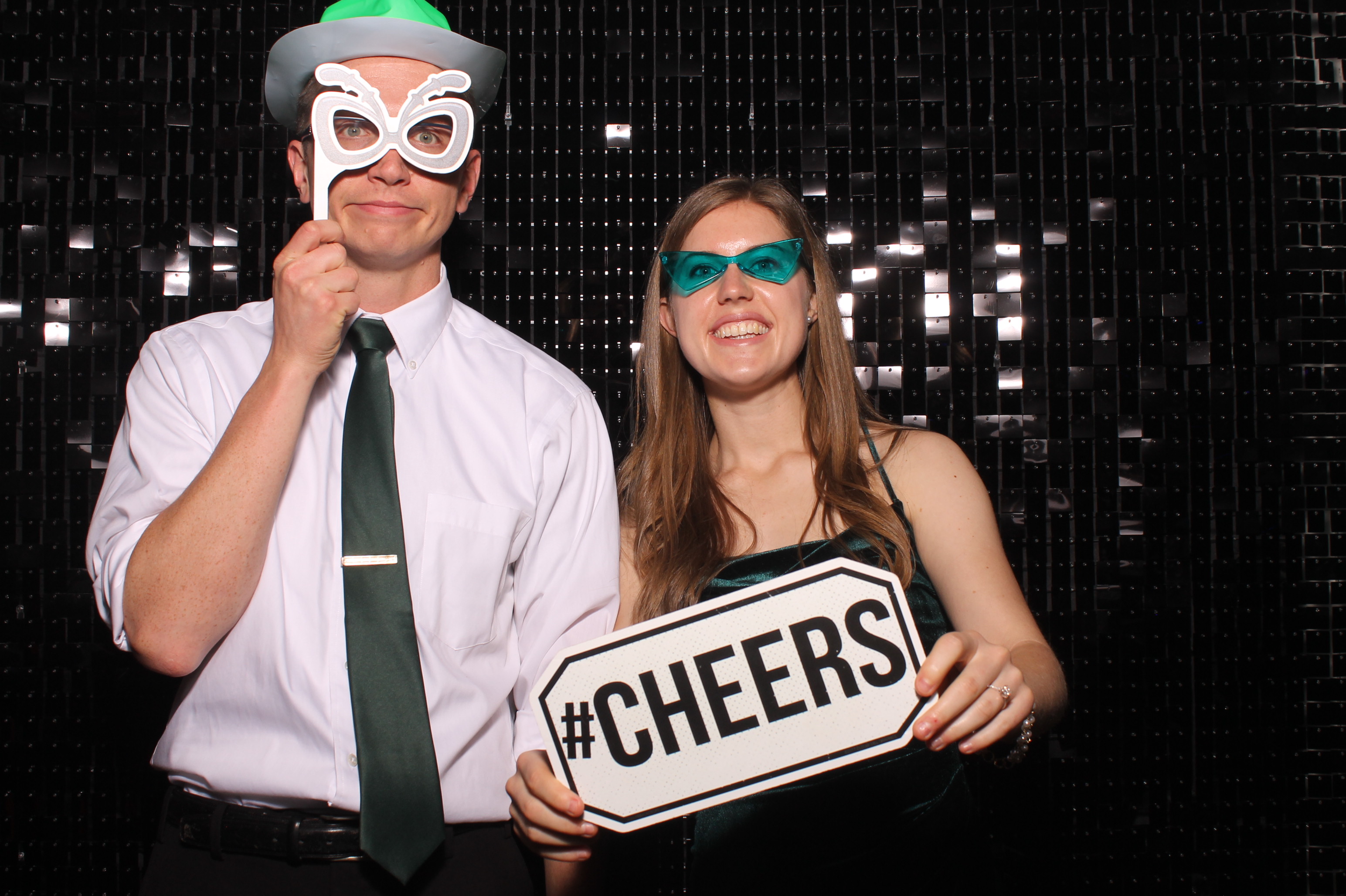 Dardaris/Buckner Wedding  | View more photos from the event at gallery.photoboothcincy.com/u/PhotoBoothCincy/DardarisBuckner-Wedding