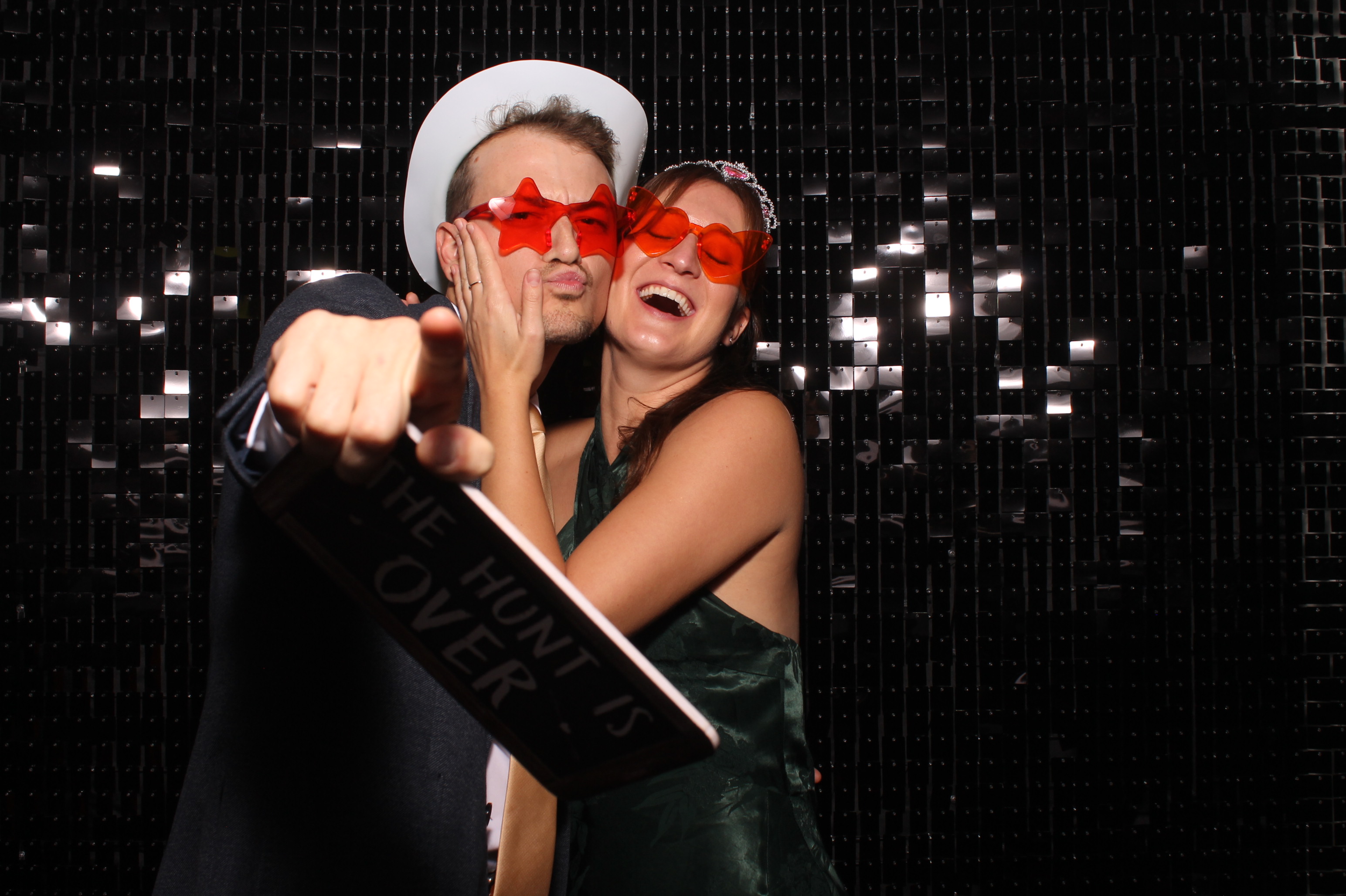 Dardaris/Buckner Wedding  | View more photos from the event at gallery.photoboothcincy.com/u/PhotoBoothCincy/DardarisBuckner-Wedding