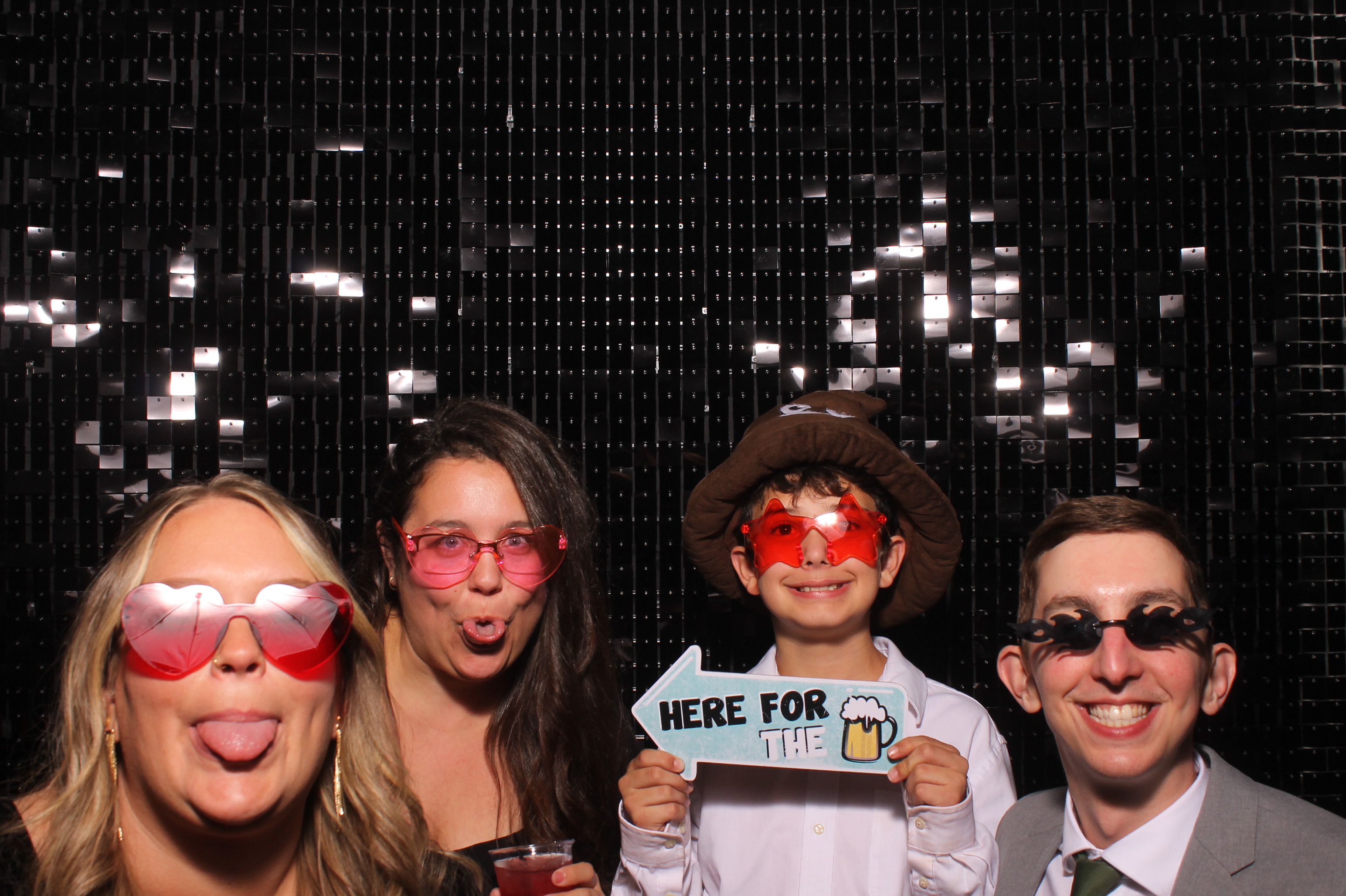 Dardaris/Buckner Wedding  | View more photos from the event at gallery.photoboothcincy.com/u/PhotoBoothCincy/DardarisBuckner-Wedding