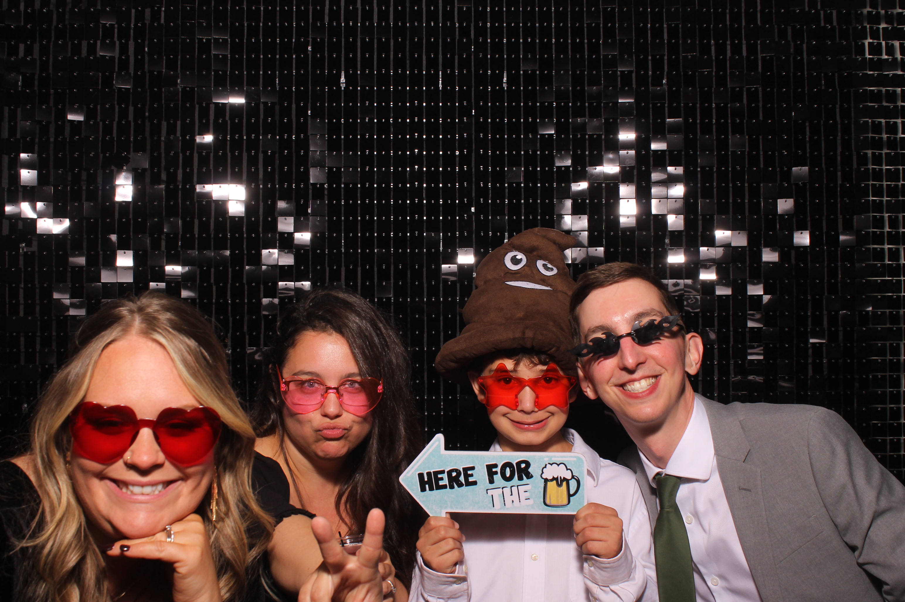 Dardaris/Buckner Wedding  | View more photos from the event at gallery.photoboothcincy.com/u/PhotoBoothCincy/DardarisBuckner-Wedding