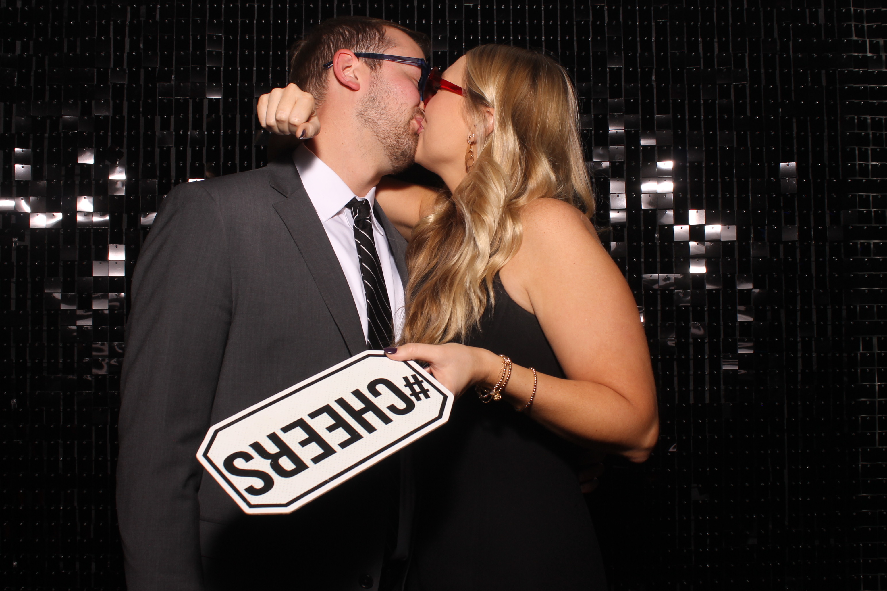 Dardaris/Buckner Wedding  | View more photos from the event at gallery.photoboothcincy.com/u/PhotoBoothCincy/DardarisBuckner-Wedding