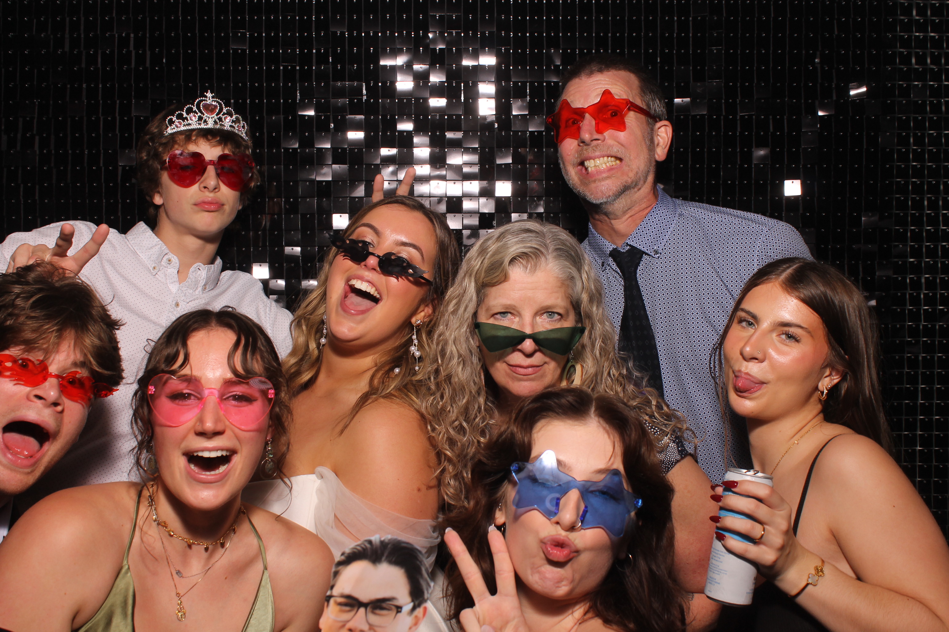 Dardaris/Buckner Wedding  | View more photos from the event at gallery.photoboothcincy.com/u/PhotoBoothCincy/DardarisBuckner-Wedding