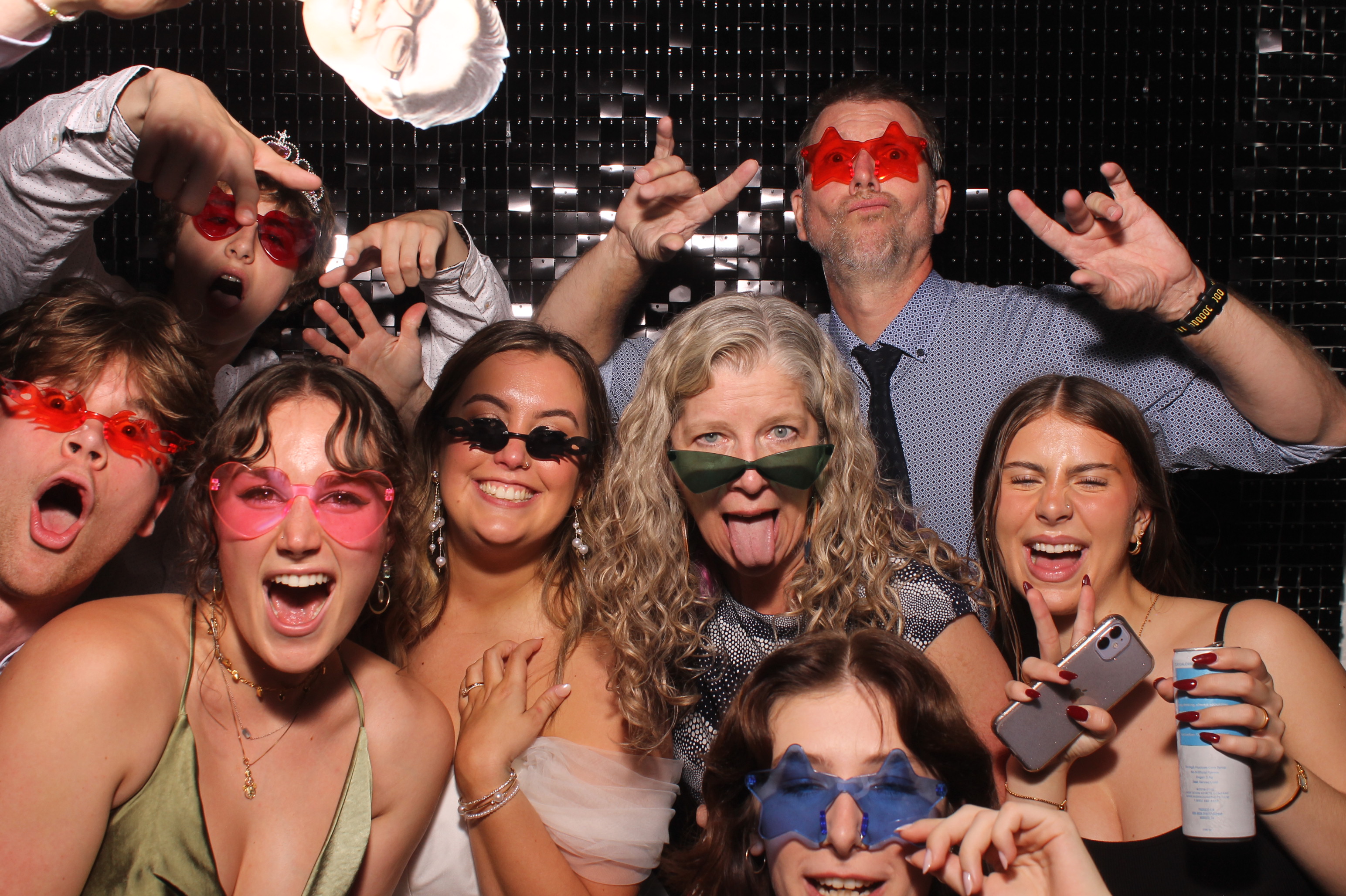 Dardaris/Buckner Wedding  | View more photos from the event at gallery.photoboothcincy.com/u/PhotoBoothCincy/DardarisBuckner-Wedding
