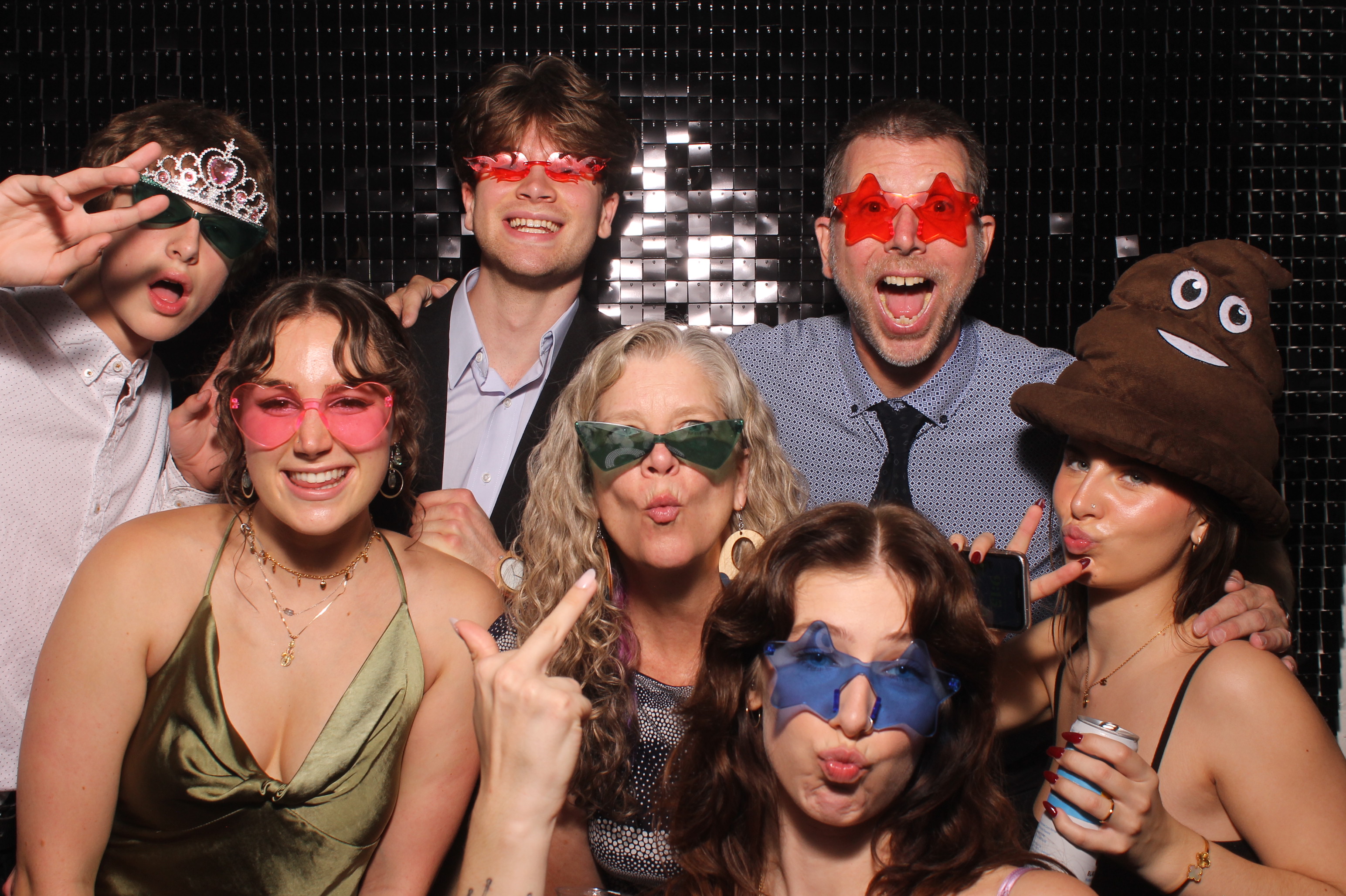 Dardaris/Buckner Wedding  | View more photos from the event at gallery.photoboothcincy.com/u/PhotoBoothCincy/DardarisBuckner-Wedding