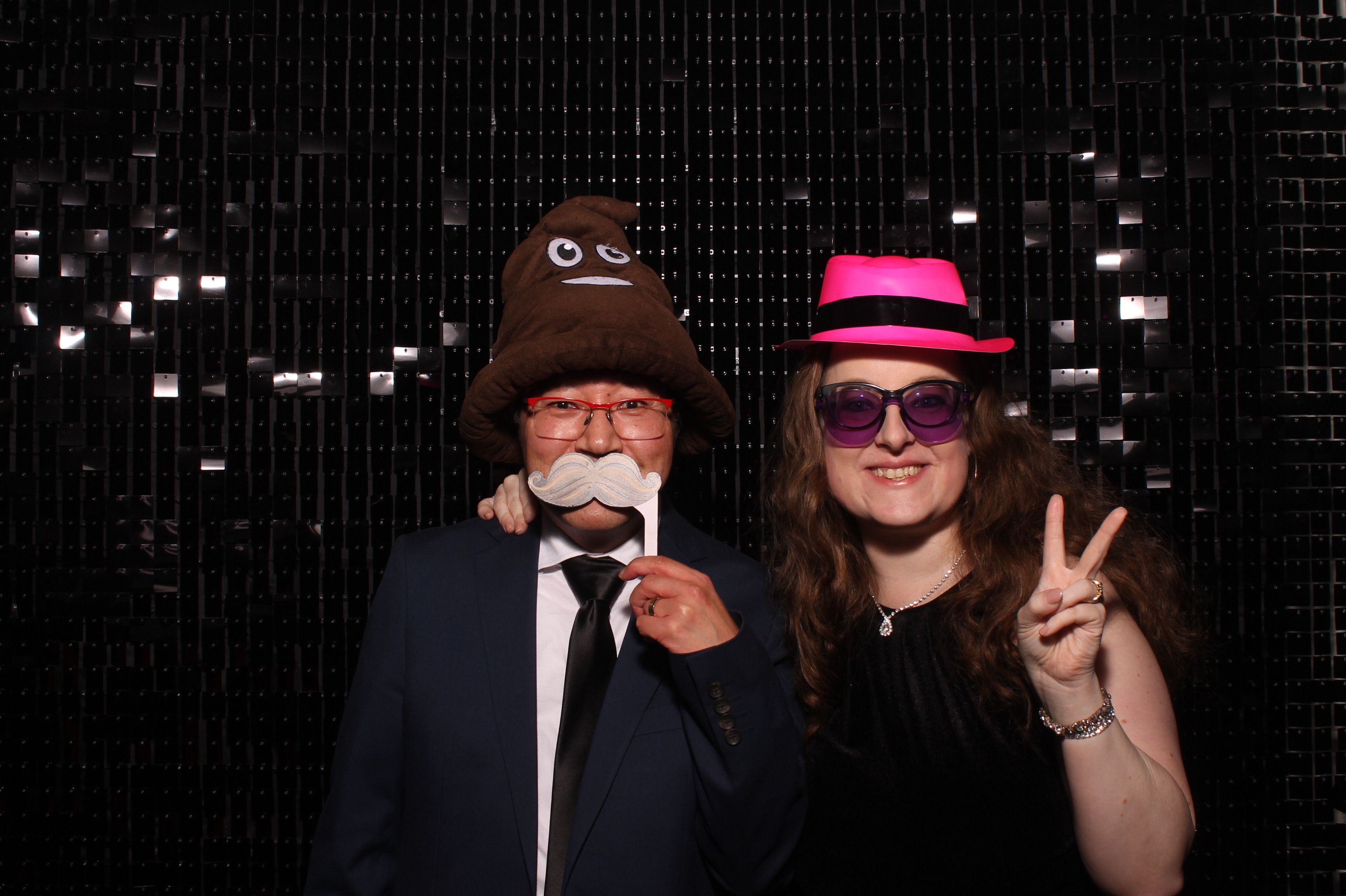 Dardaris/Buckner Wedding  | View more photos from the event at gallery.photoboothcincy.com/u/PhotoBoothCincy/DardarisBuckner-Wedding