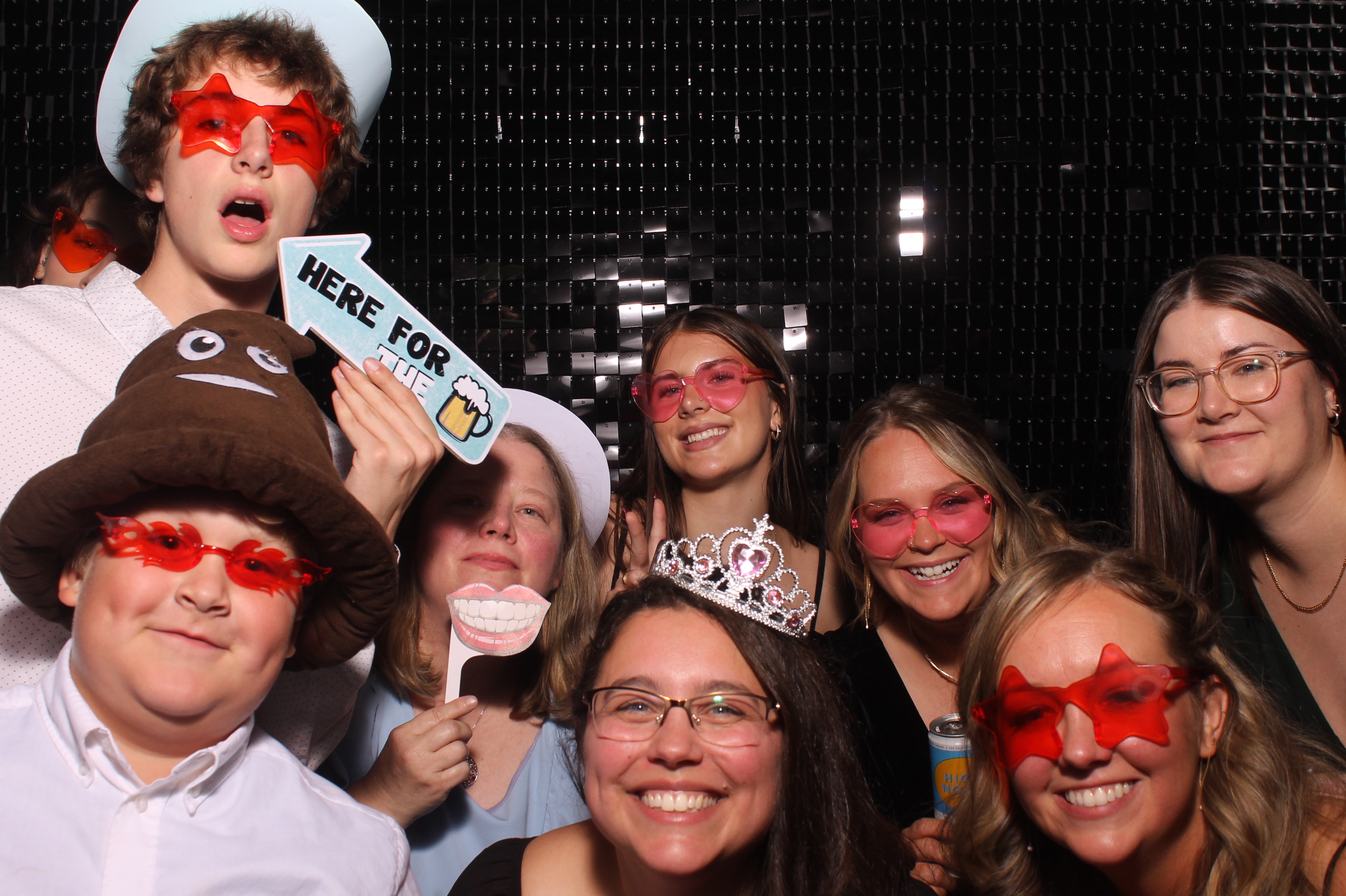 Dardaris/Buckner Wedding  | View more photos from the event at gallery.photoboothcincy.com/u/PhotoBoothCincy/DardarisBuckner-Wedding