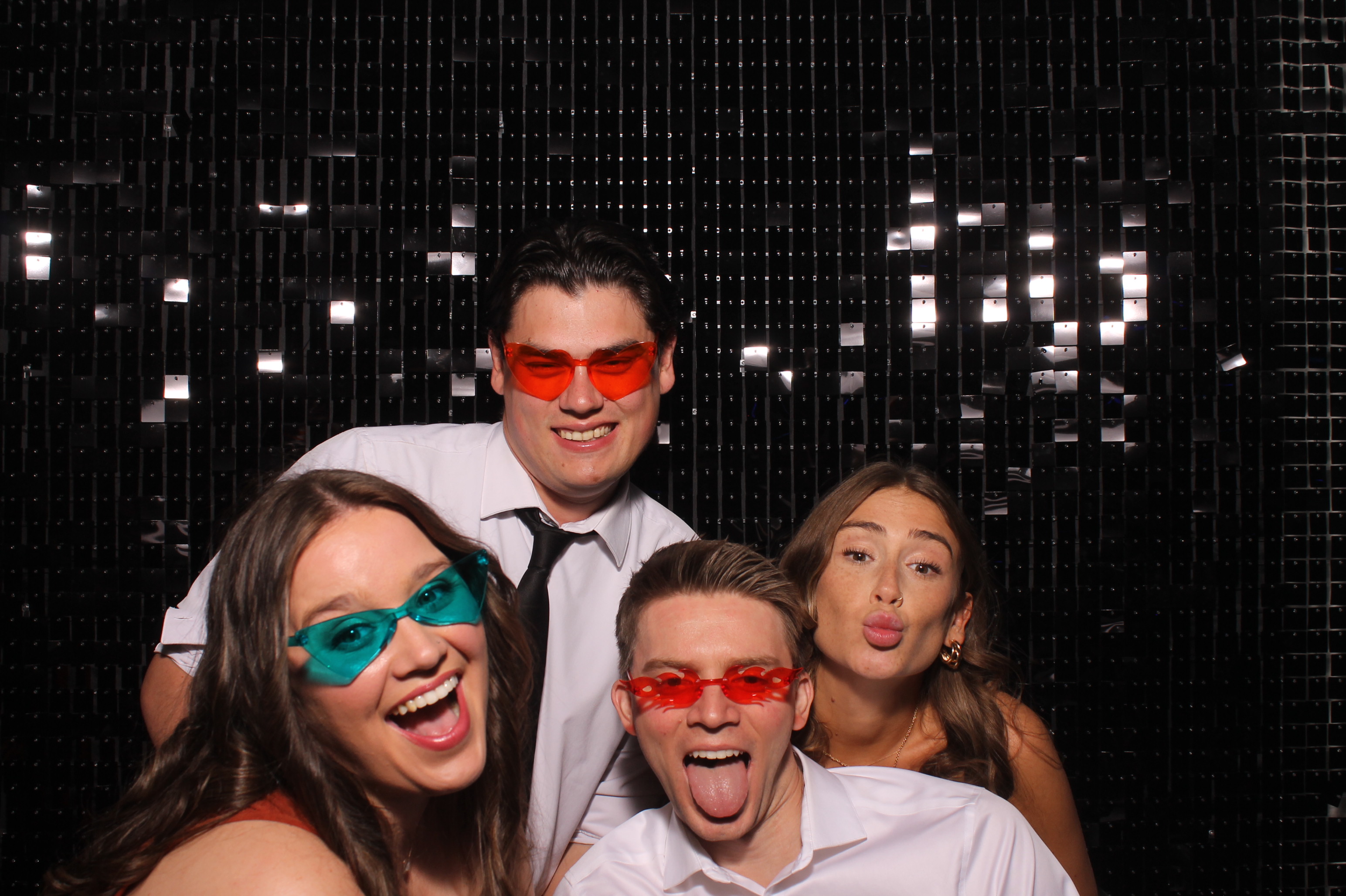 Dardaris/Buckner Wedding  | View more photos from the event at gallery.photoboothcincy.com/u/PhotoBoothCincy/DardarisBuckner-Wedding