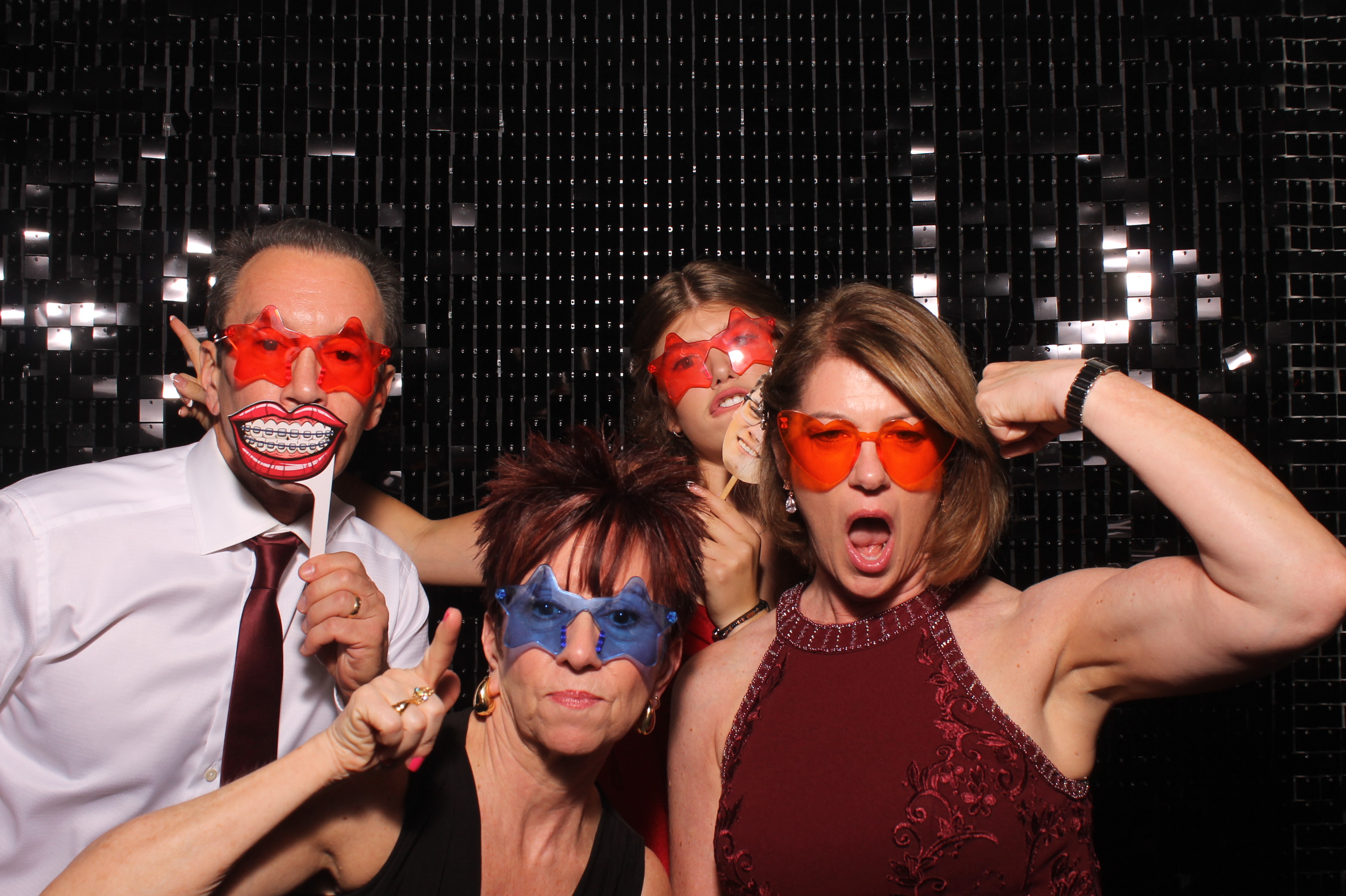 Dardaris/Buckner Wedding  | View more photos from the event at gallery.photoboothcincy.com/u/PhotoBoothCincy/DardarisBuckner-Wedding