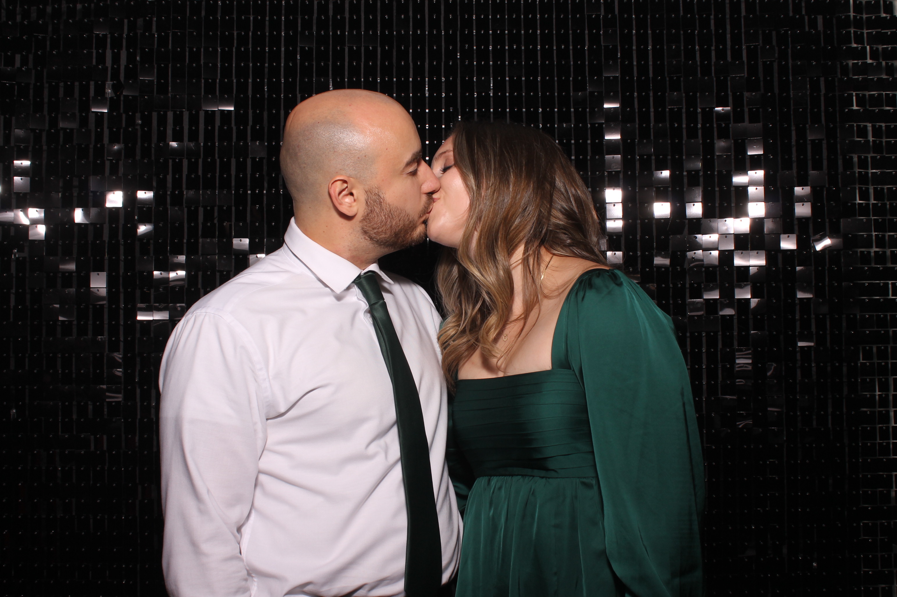 Dardaris/Buckner Wedding  | View more photos from the event at gallery.photoboothcincy.com/u/PhotoBoothCincy/DardarisBuckner-Wedding