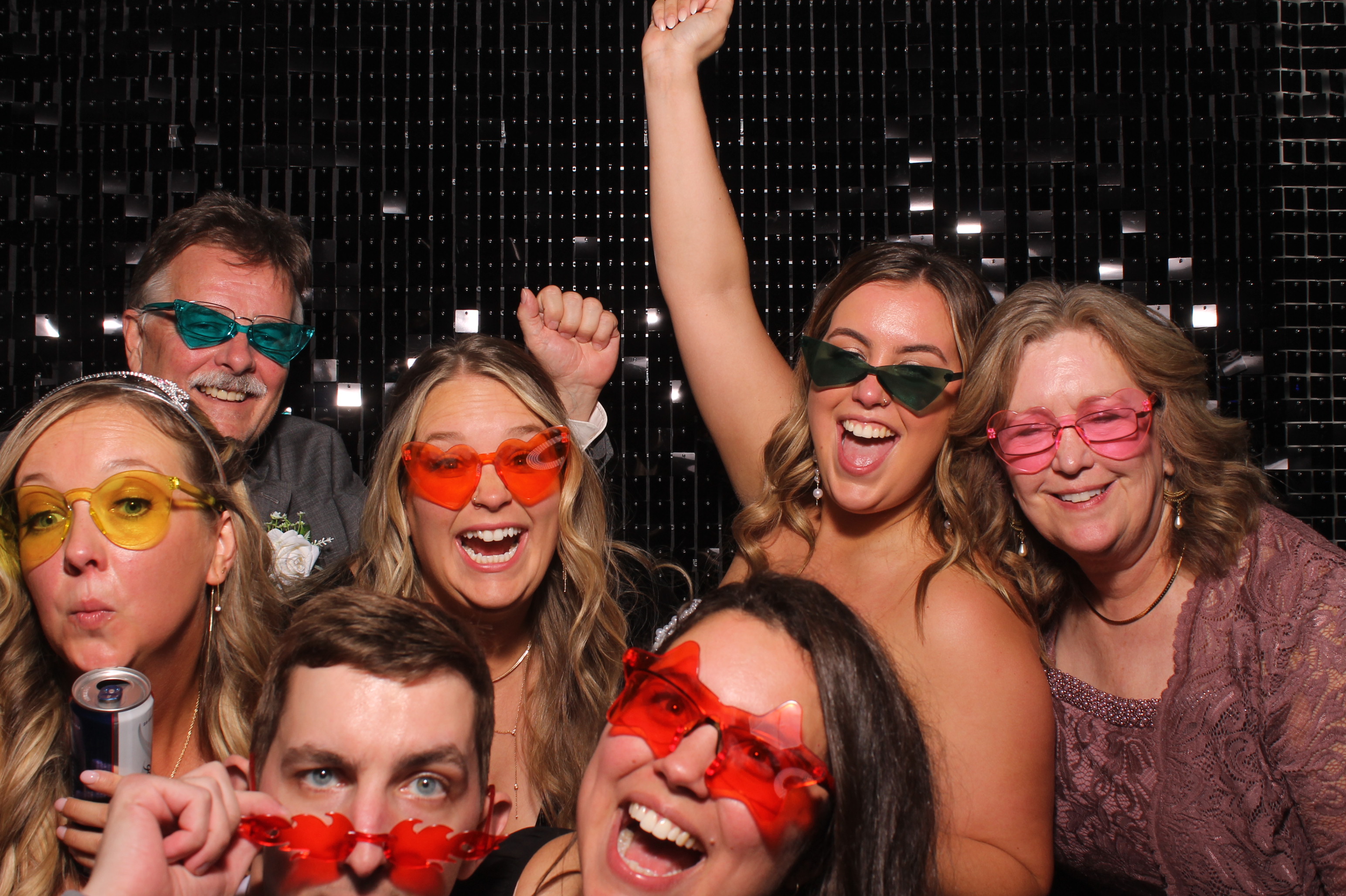 Dardaris/Buckner Wedding  | View more photos from the event at gallery.photoboothcincy.com/u/PhotoBoothCincy/DardarisBuckner-Wedding