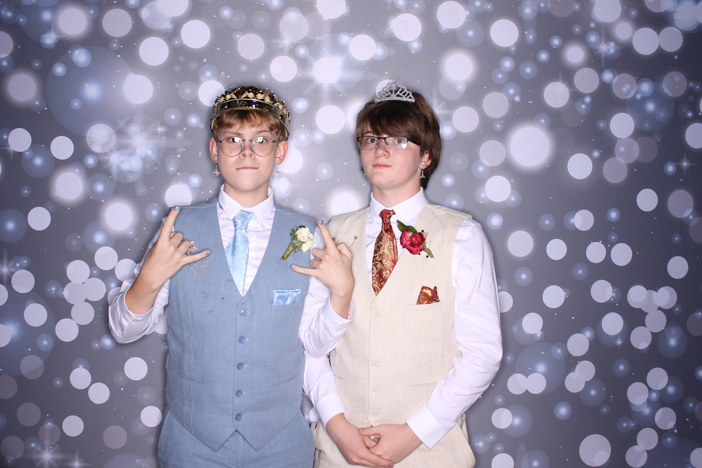 Deer Park Homecoming | View more photos from the event at gallery.photoboothcincy.com/u/PhotoBoothCincy/Deer-Park-Homecoming