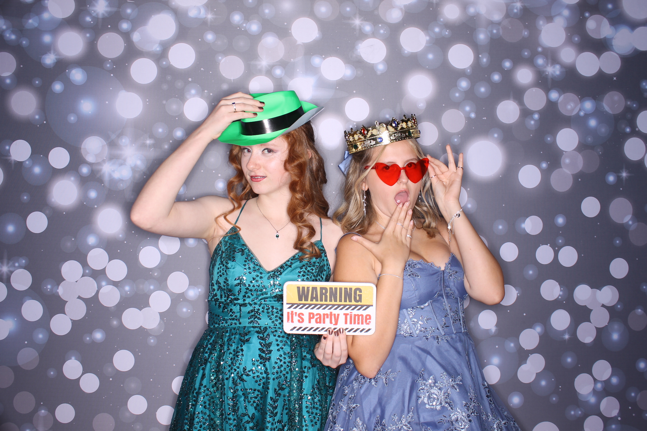 Deer Park Homecoming | View more photos from the event at gallery.photoboothcincy.com/u/PhotoBoothCincy/Deer-Park-Homecoming