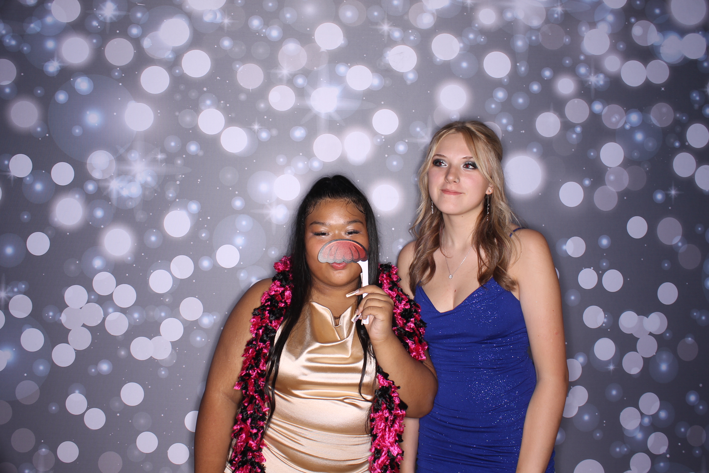 Deer Park Homecoming | View more photos from the event at gallery.photoboothcincy.com/u/PhotoBoothCincy/Deer-Park-Homecoming