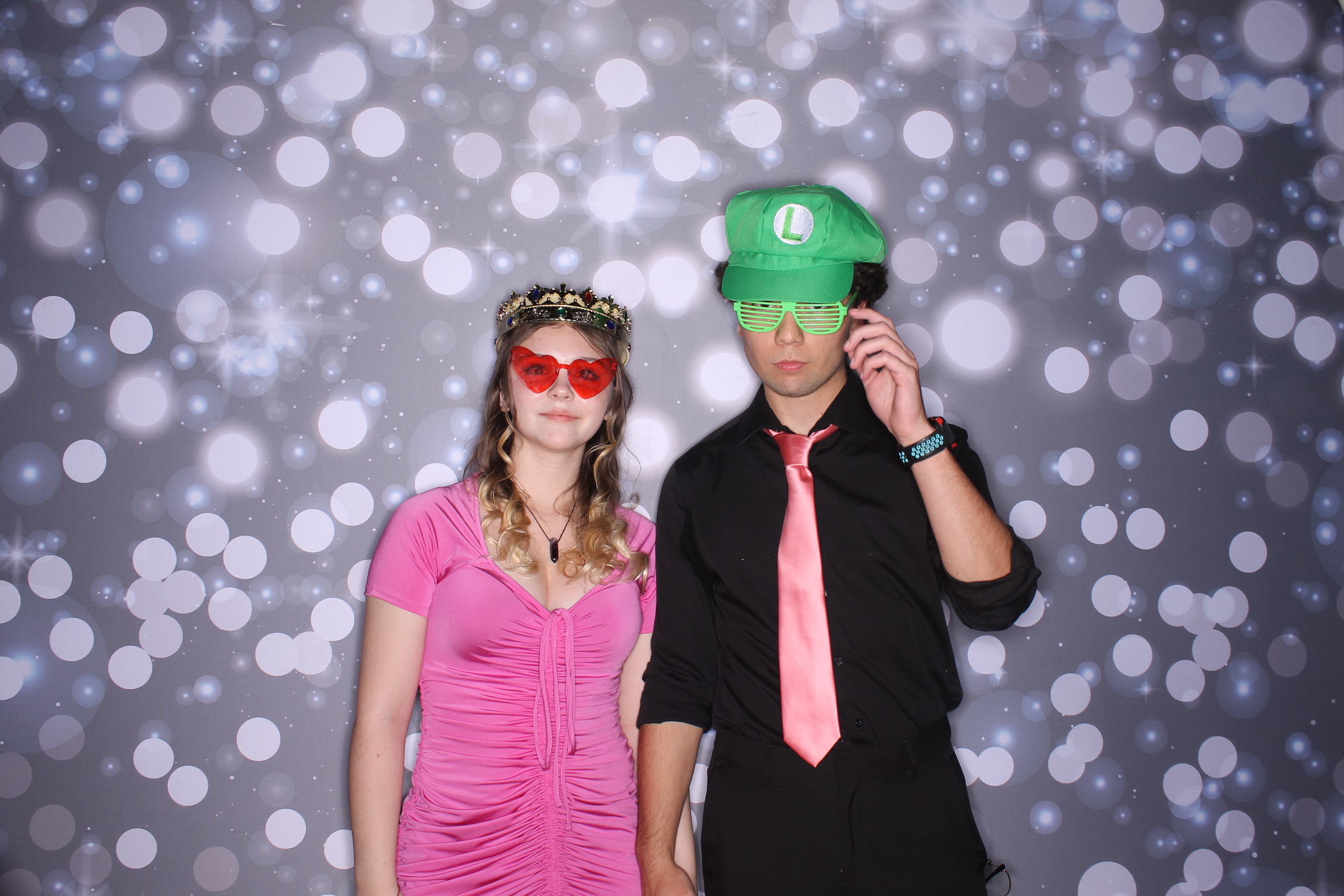 Deer Park Homecoming | View more photos from the event at gallery.photoboothcincy.com/u/PhotoBoothCincy/Deer-Park-Homecoming