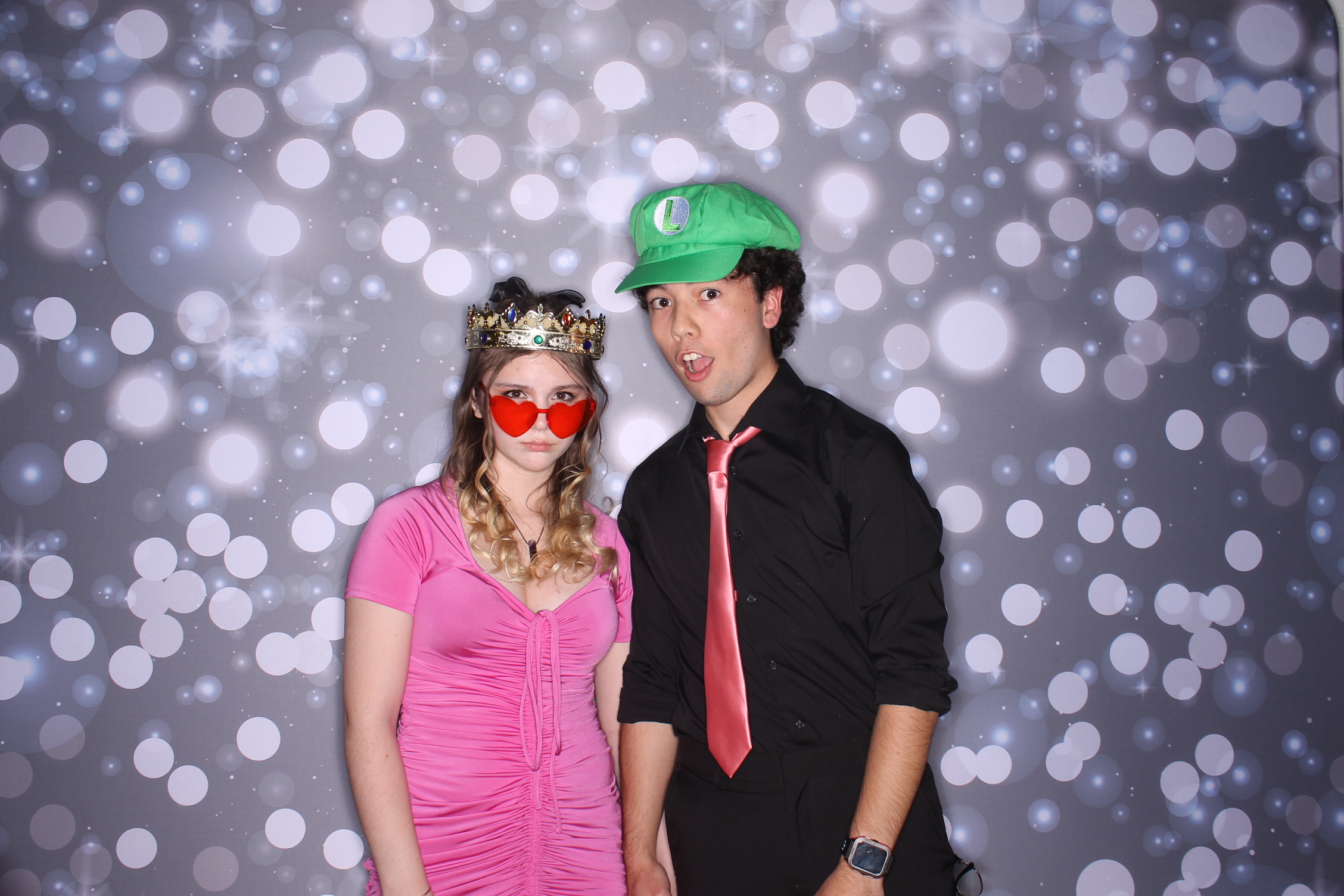 Deer Park Homecoming | View more photos from the event at gallery.photoboothcincy.com/u/PhotoBoothCincy/Deer-Park-Homecoming