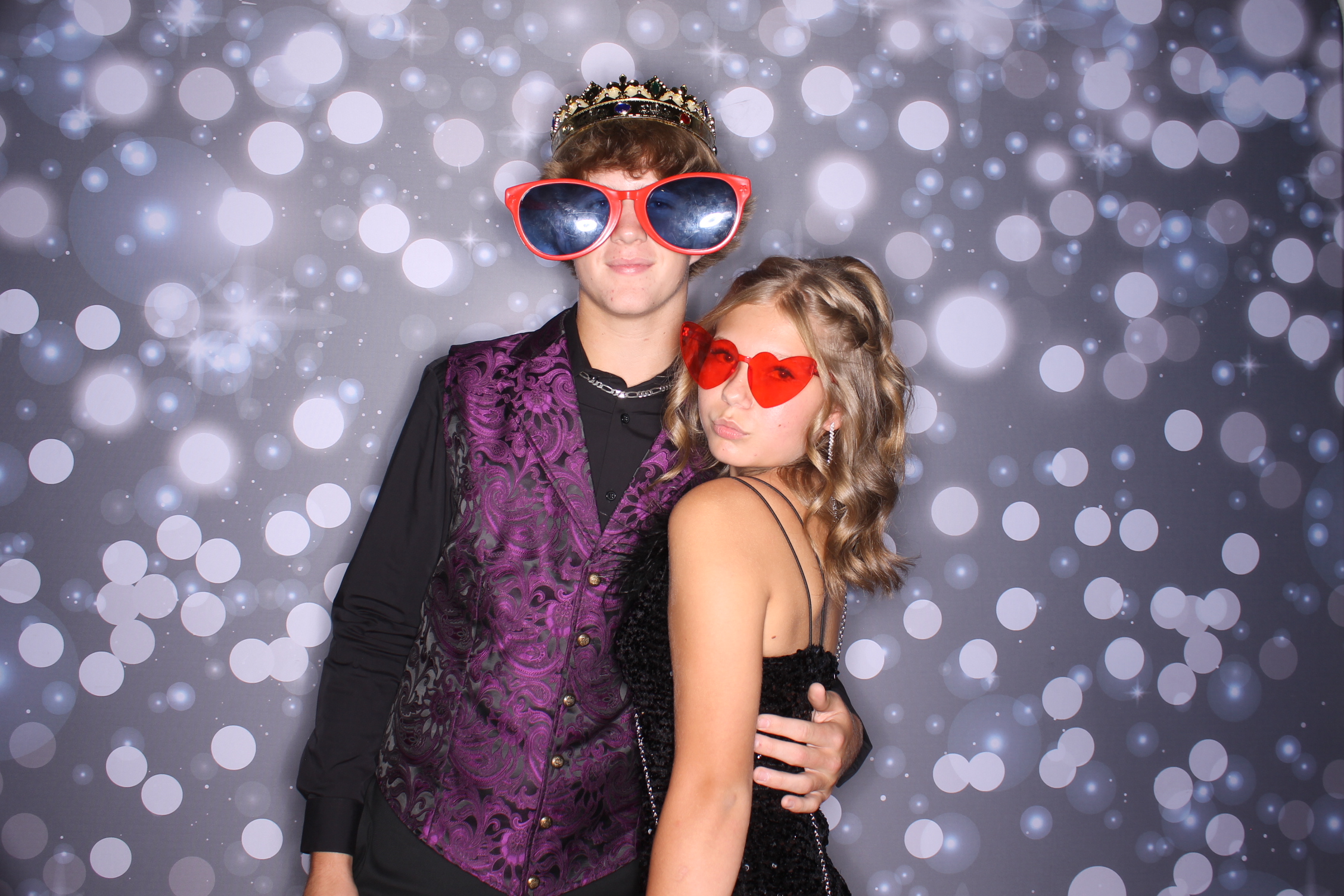 Deer Park Homecoming | View more photos from the event at gallery.photoboothcincy.com/u/PhotoBoothCincy/Deer-Park-Homecoming
