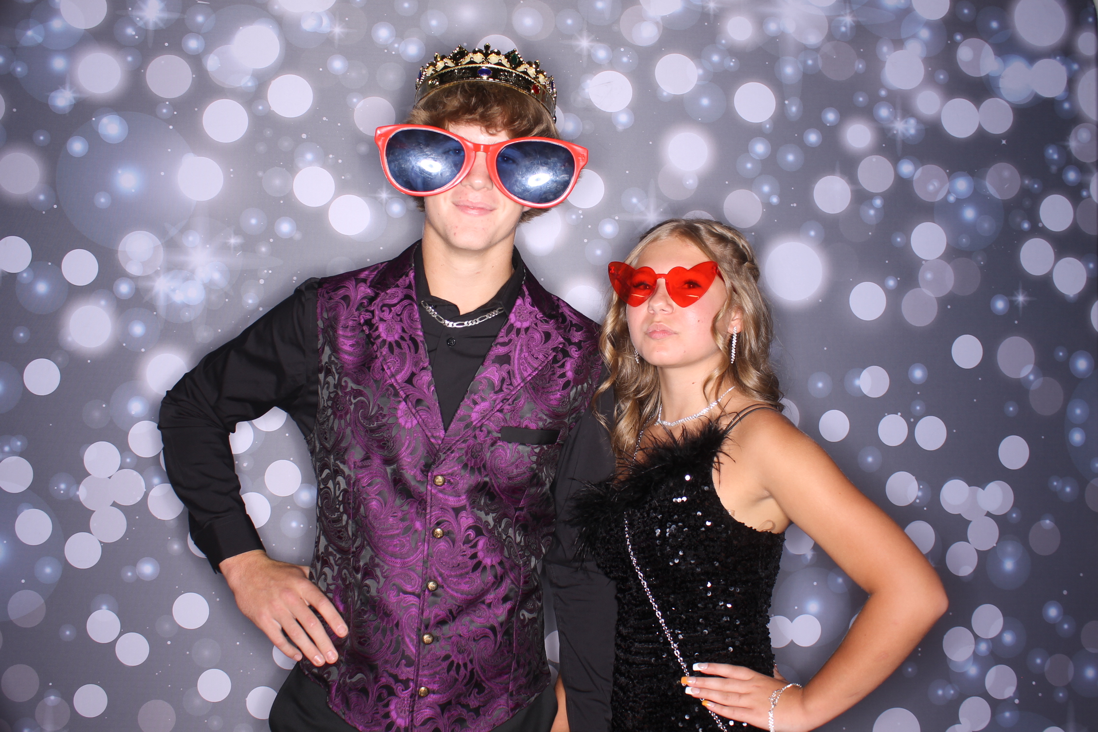 Deer Park Homecoming | View more photos from the event at gallery.photoboothcincy.com/u/PhotoBoothCincy/Deer-Park-Homecoming