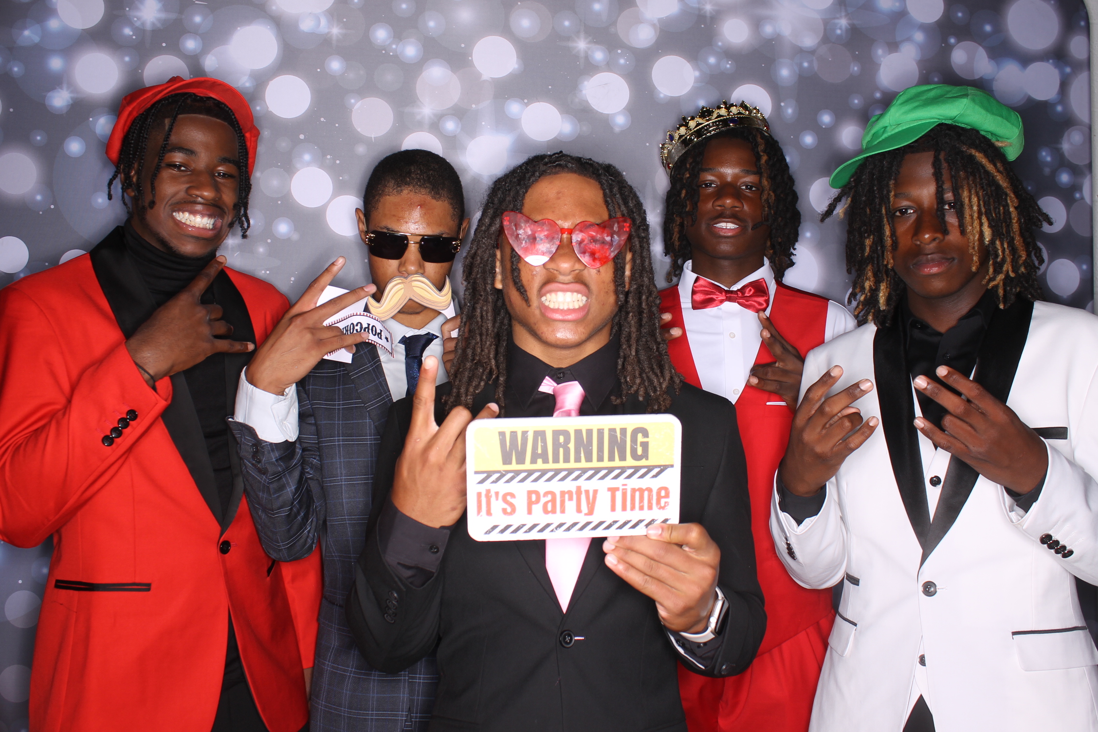 Deer Park Homecoming | View more photos from the event at gallery.photoboothcincy.com/u/PhotoBoothCincy/Deer-Park-Homecoming