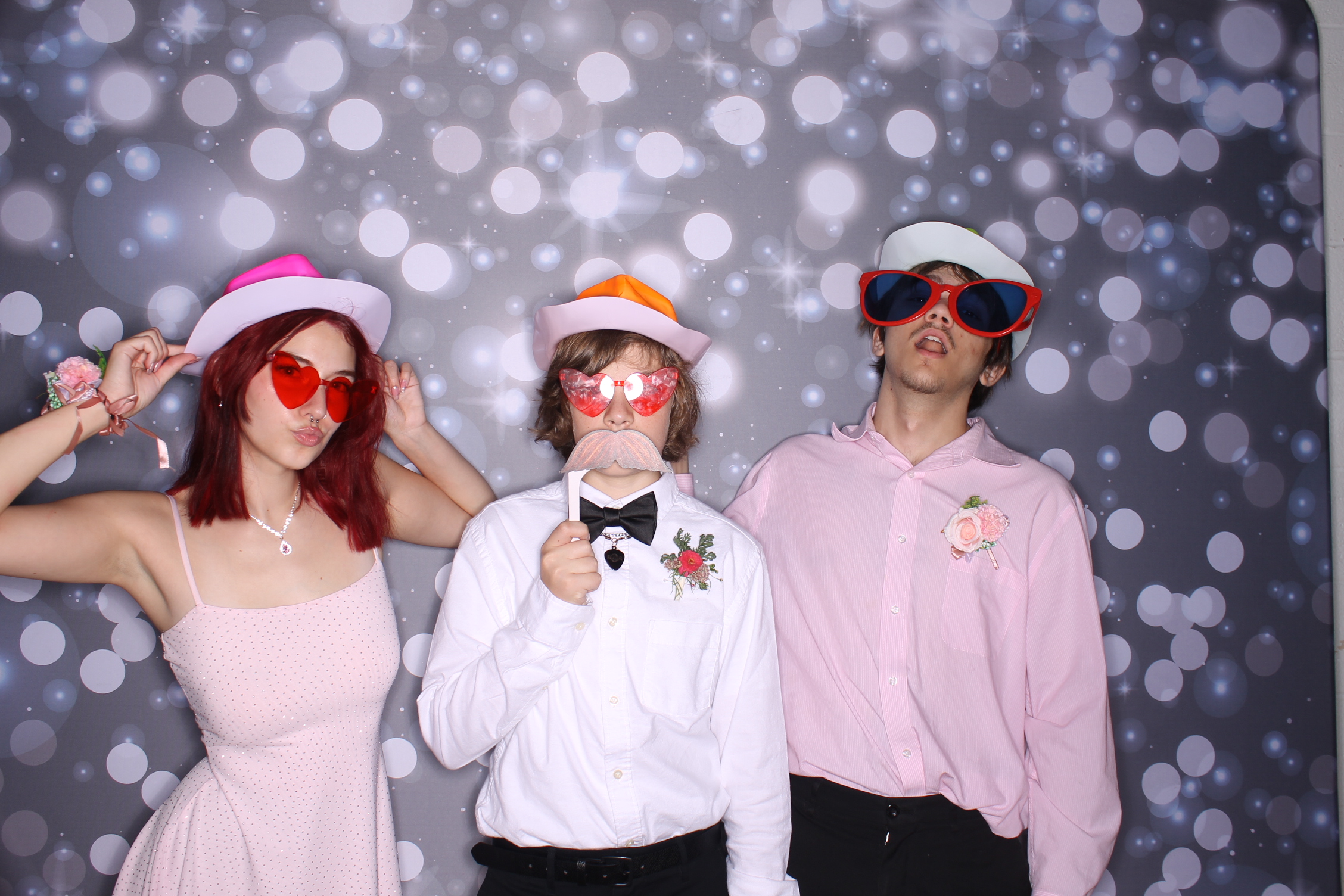 Deer Park Homecoming | View more photos from the event at gallery.photoboothcincy.com/u/PhotoBoothCincy/Deer-Park-Homecoming