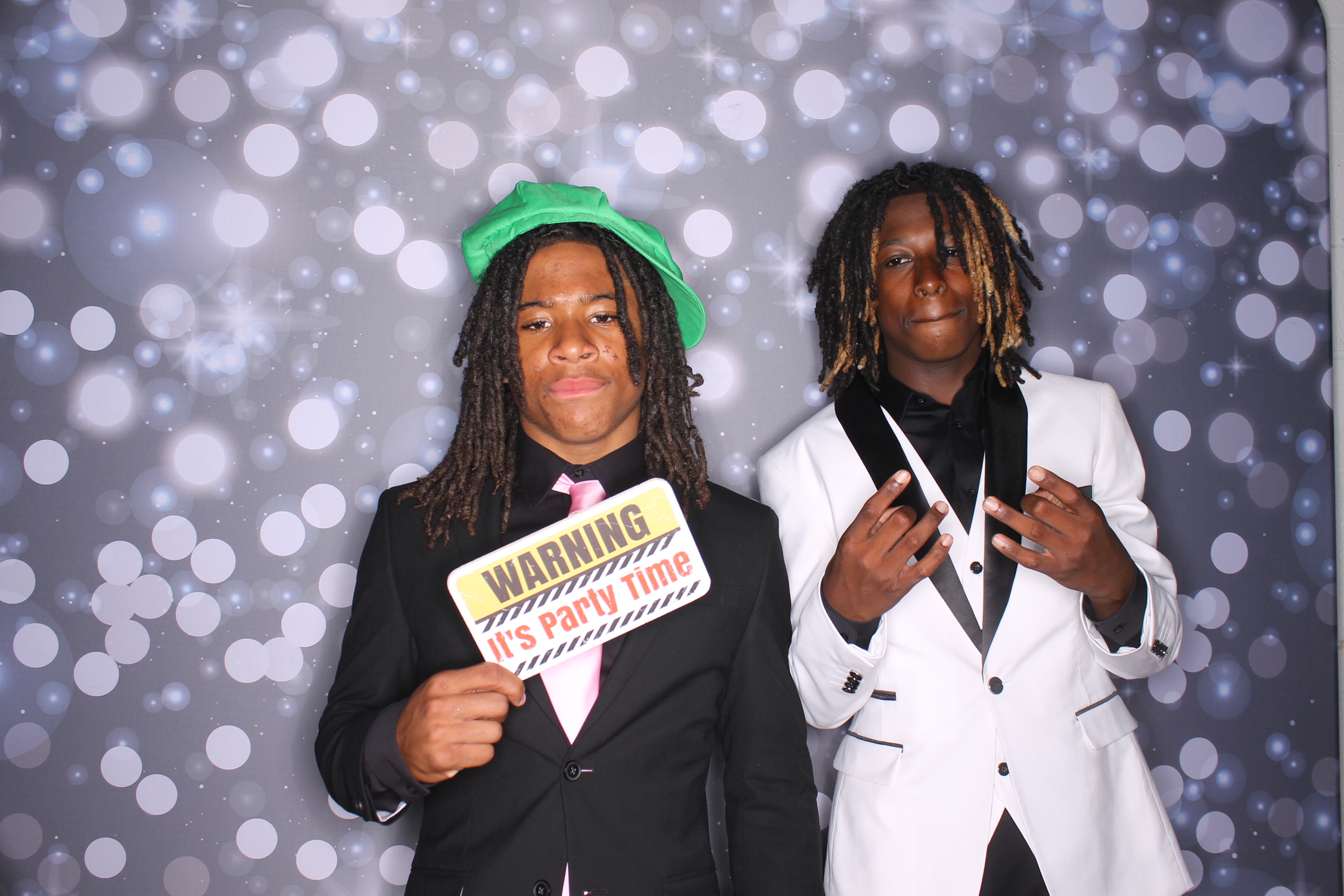 Deer Park Homecoming | View more photos from the event at gallery.photoboothcincy.com/u/PhotoBoothCincy/Deer-Park-Homecoming