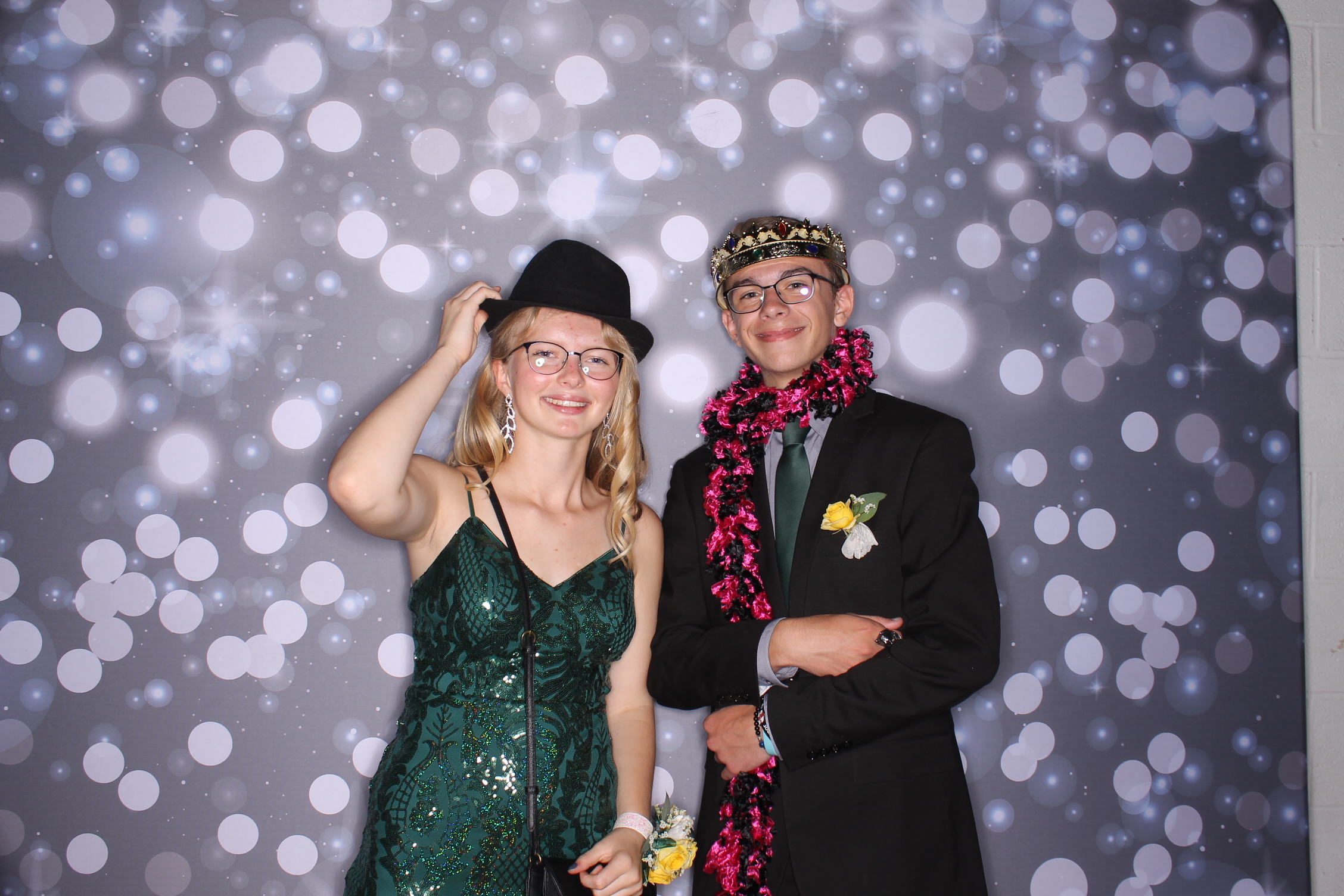 Deer Park Homecoming | View more photos from the event at gallery.photoboothcincy.com/u/PhotoBoothCincy/Deer-Park-Homecoming