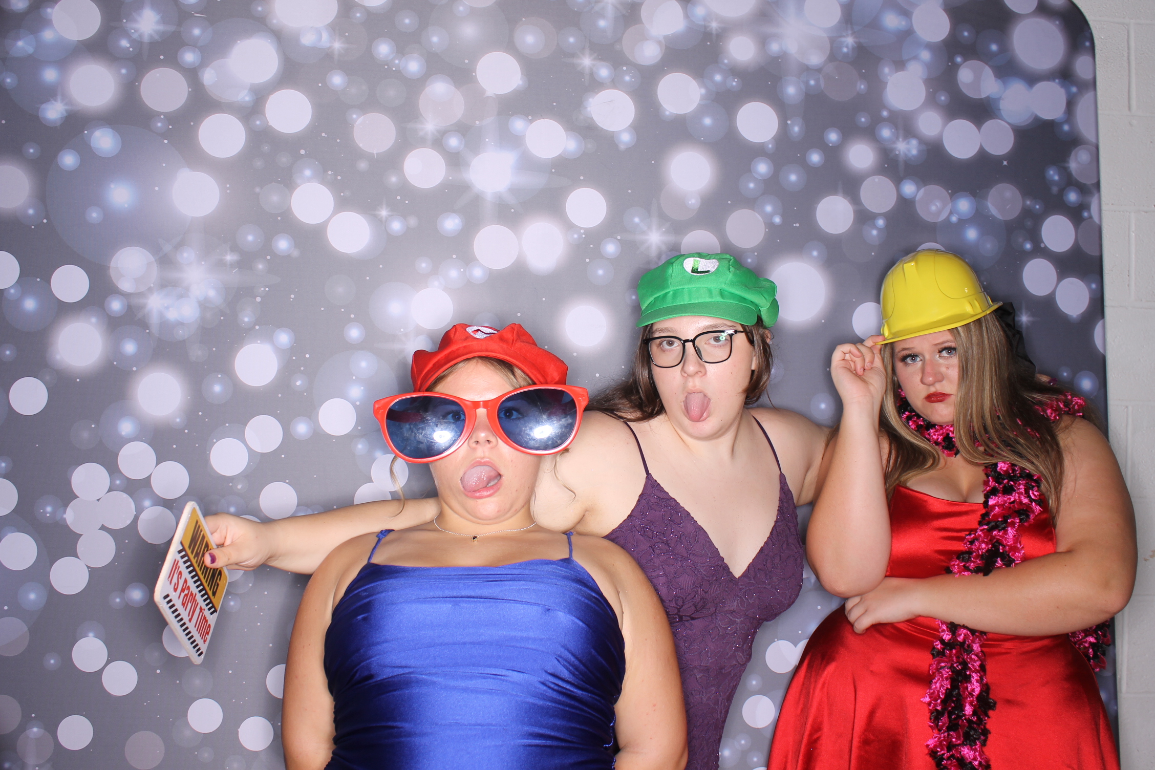 Deer Park Homecoming | View more photos from the event at gallery.photoboothcincy.com/u/PhotoBoothCincy/Deer-Park-Homecoming