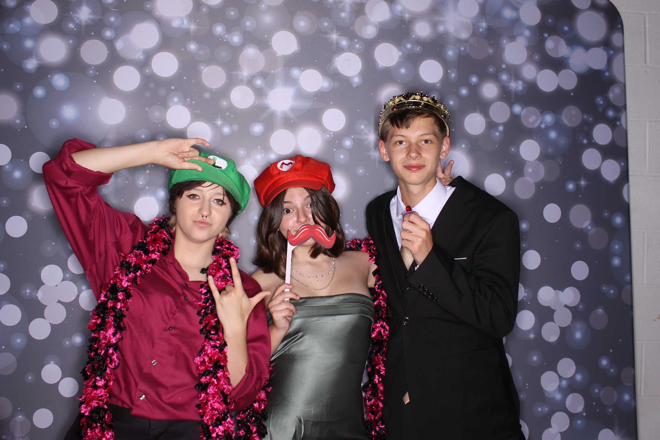 Deer Park Homecoming | View more photos from the event at gallery.photoboothcincy.com/u/PhotoBoothCincy/Deer-Park-Homecoming