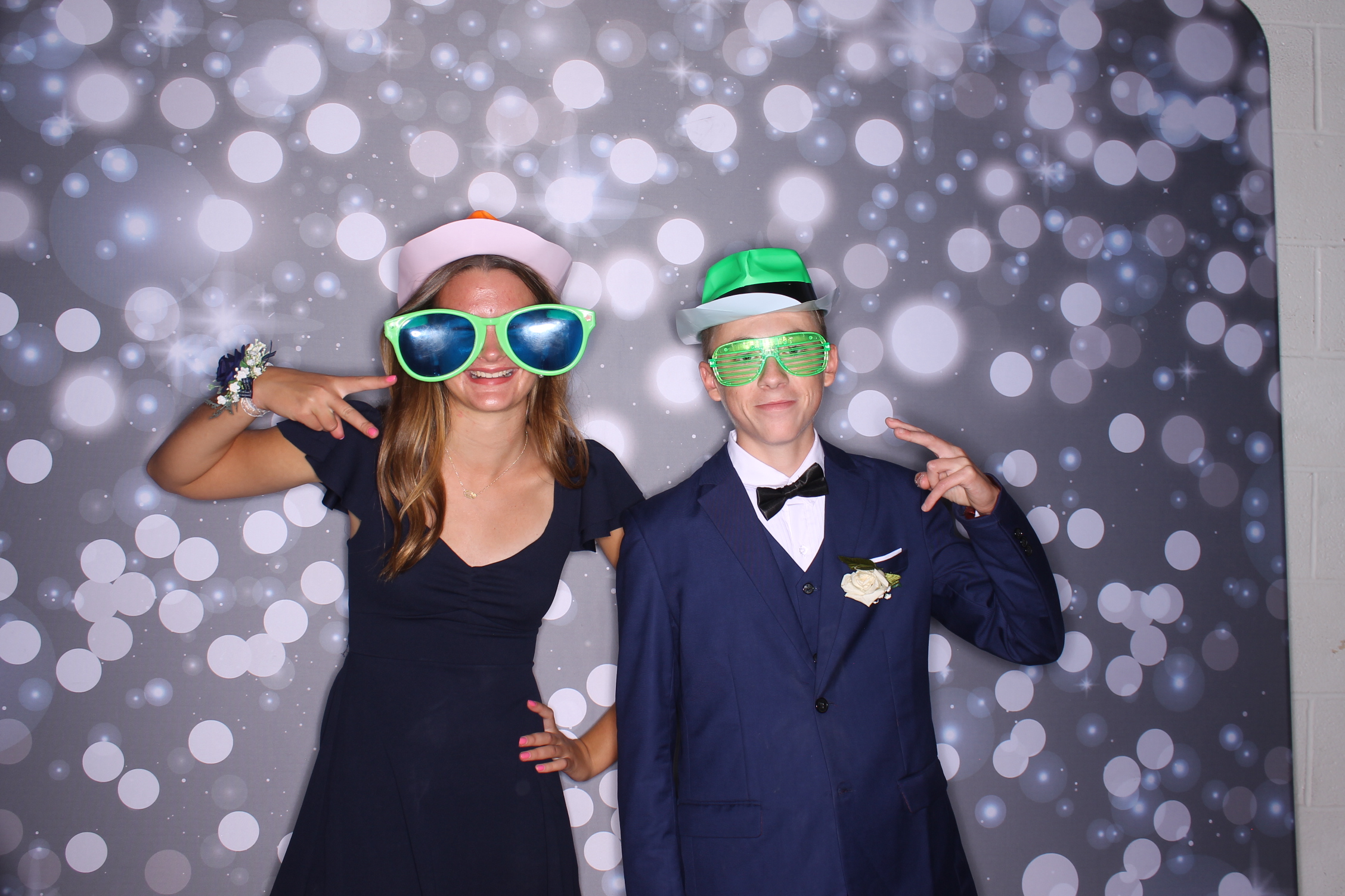 Deer Park Homecoming | View more photos from the event at gallery.photoboothcincy.com/u/PhotoBoothCincy/Deer-Park-Homecoming