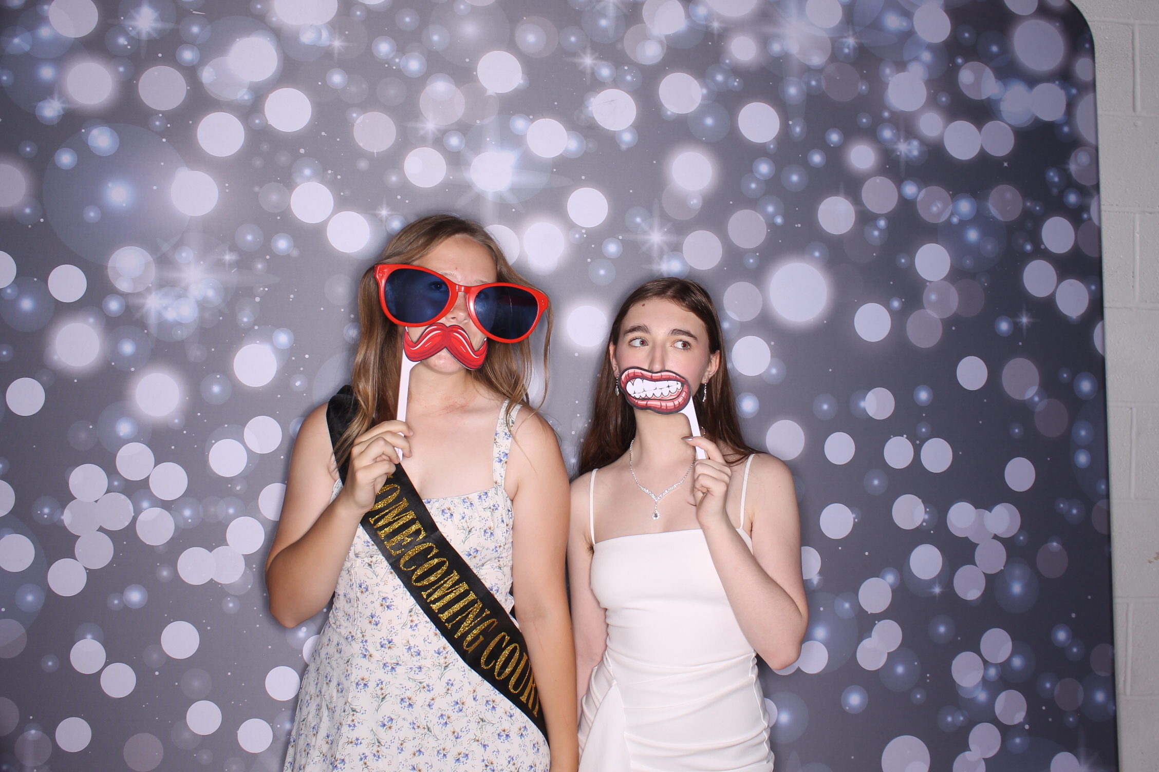 Deer Park Homecoming | View more photos from the event at gallery.photoboothcincy.com/u/PhotoBoothCincy/Deer-Park-Homecoming