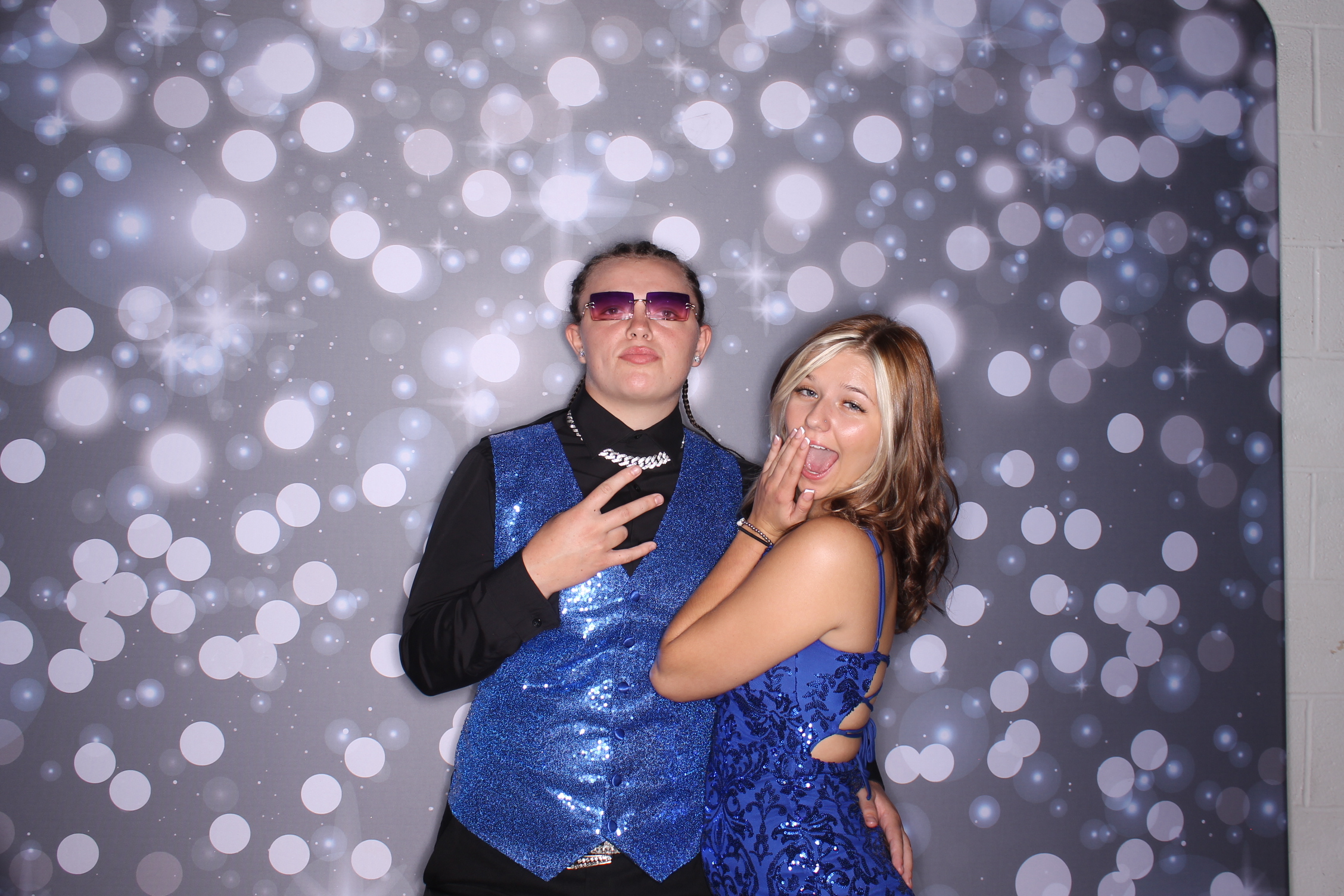 Deer Park Homecoming | View more photos from the event at gallery.photoboothcincy.com/u/PhotoBoothCincy/Deer-Park-Homecoming