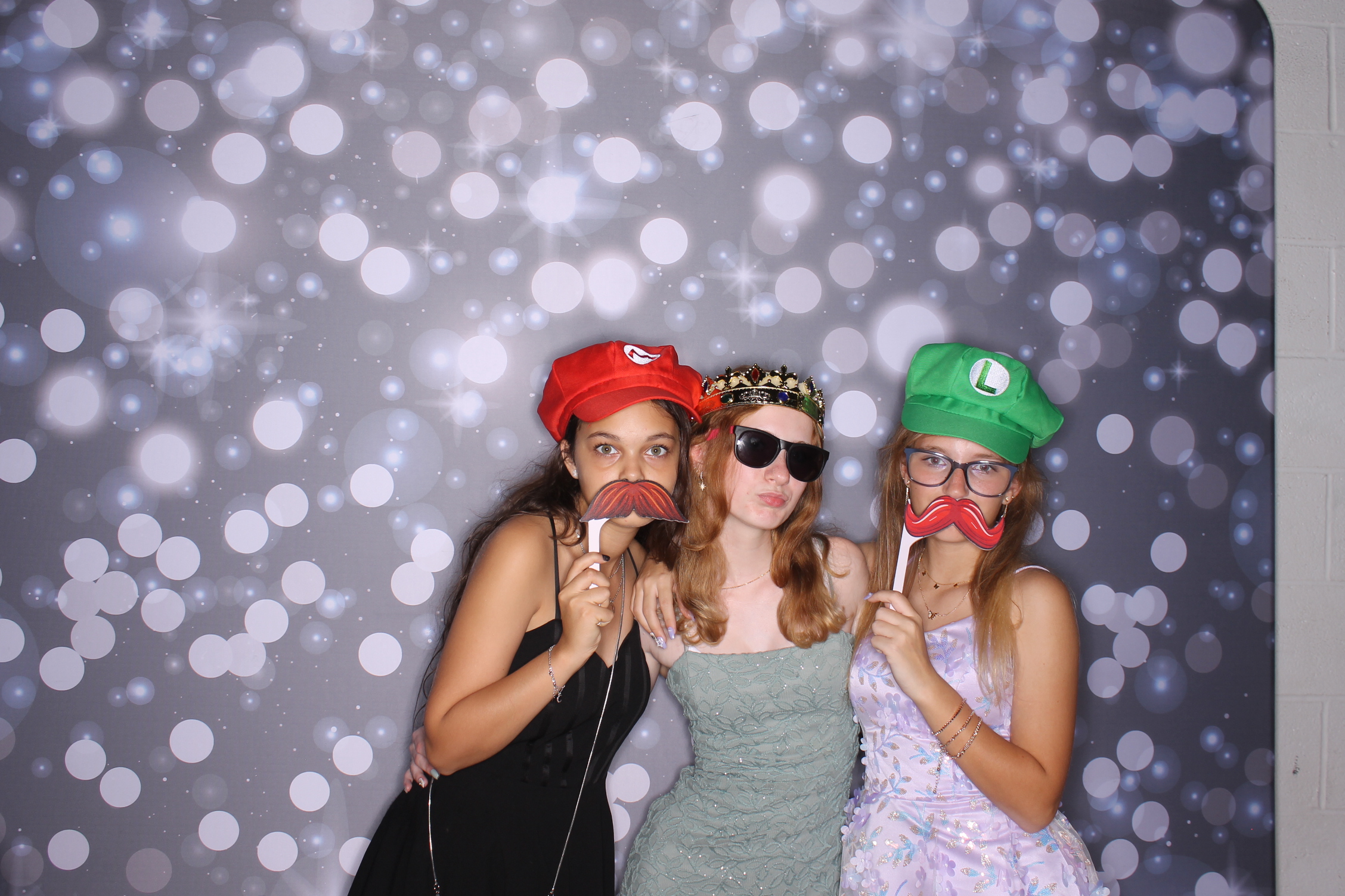 Deer Park Homecoming | View more photos from the event at gallery.photoboothcincy.com/u/PhotoBoothCincy/Deer-Park-Homecoming