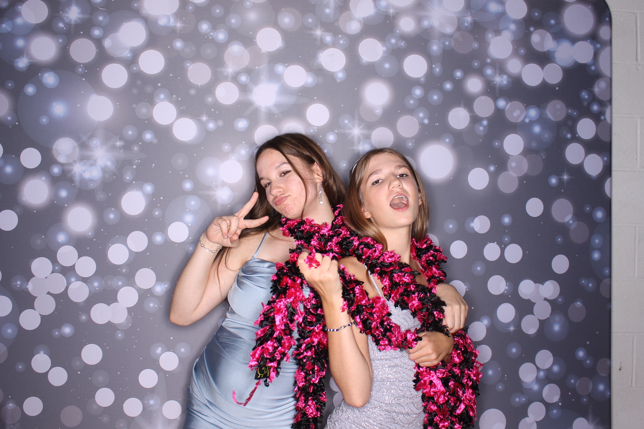 Deer Park Homecoming | View more photos from the event at gallery.photoboothcincy.com/u/PhotoBoothCincy/Deer-Park-Homecoming
